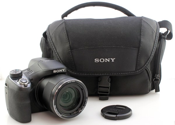 Sony DSC-H400 Digital Camera Zeiss 63x zoom lens w/ caps & case