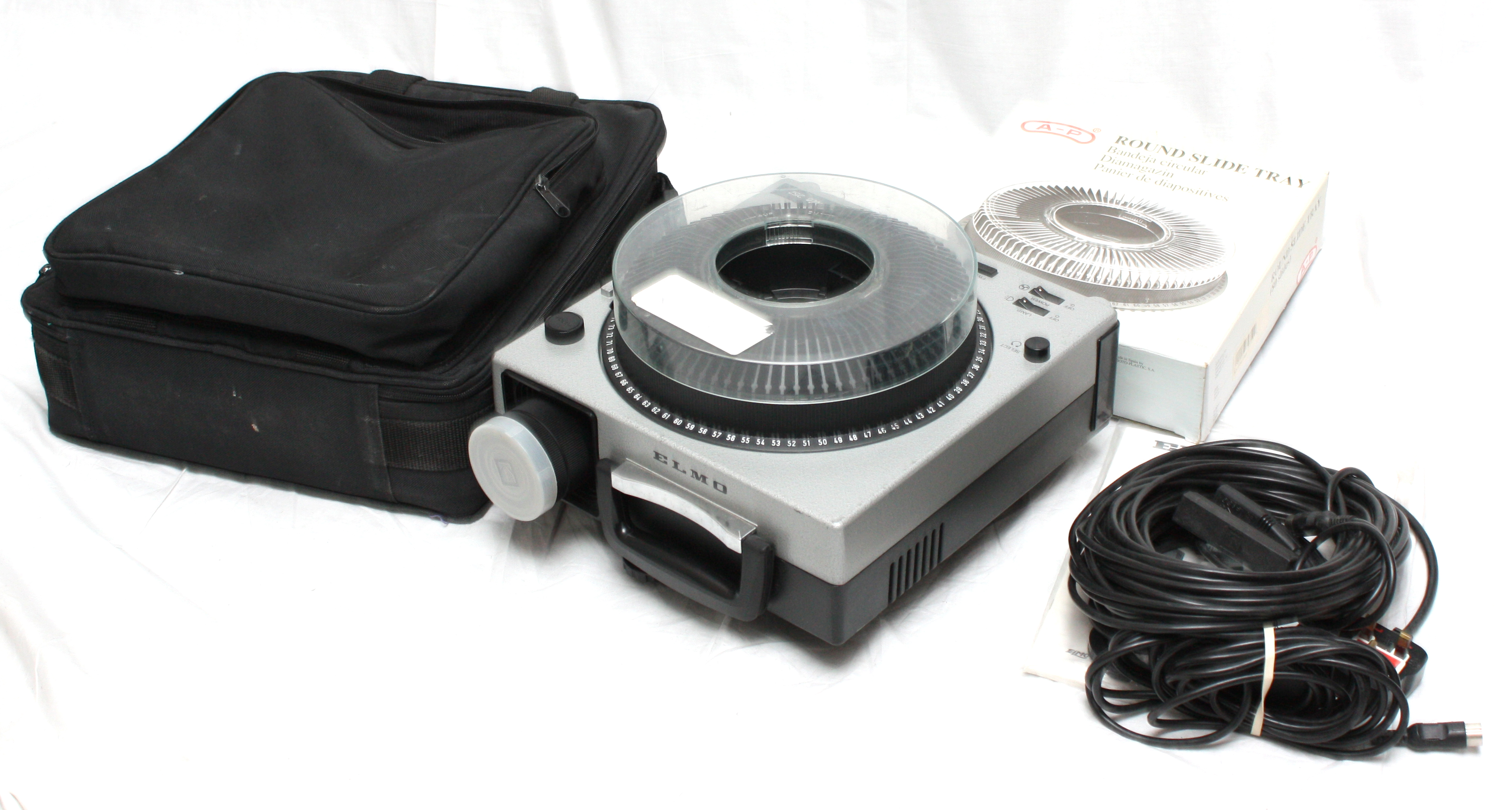 Elmo Omnigraphic 252 35mm Slide Projector w/ 75-120mm Lens & remote control