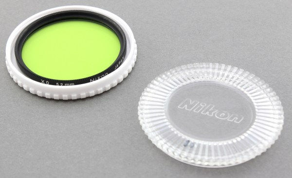 Nikon X 0 52mm Light Green Filter w/ Original Case - Excellent Condition