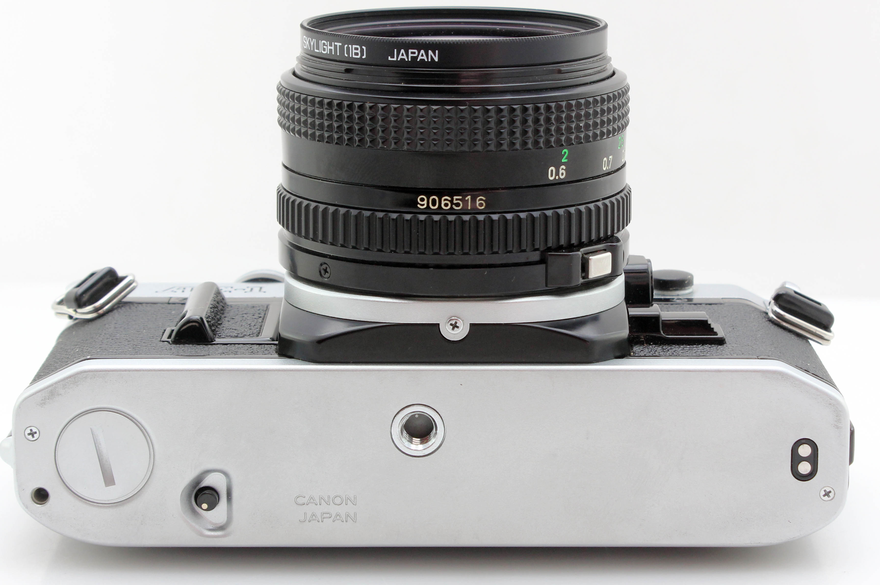 Canon AE-1 AE1 35mm SLR Film Camera w/ 50mm f1.8 FD Standard Prime Lens - Image 4