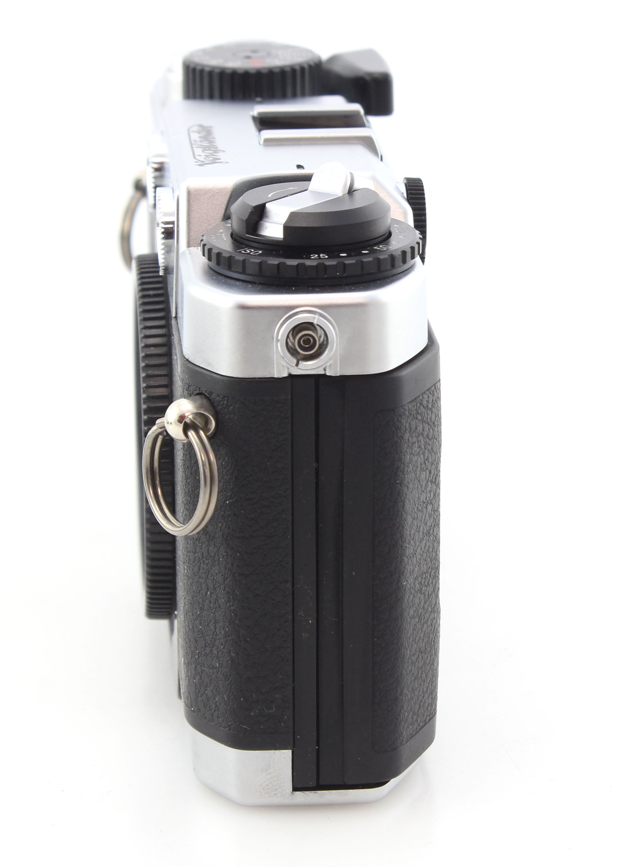 Voigtlander Bessa T 35mm Rangefinder Body Chrome. With Strap. - Image 2