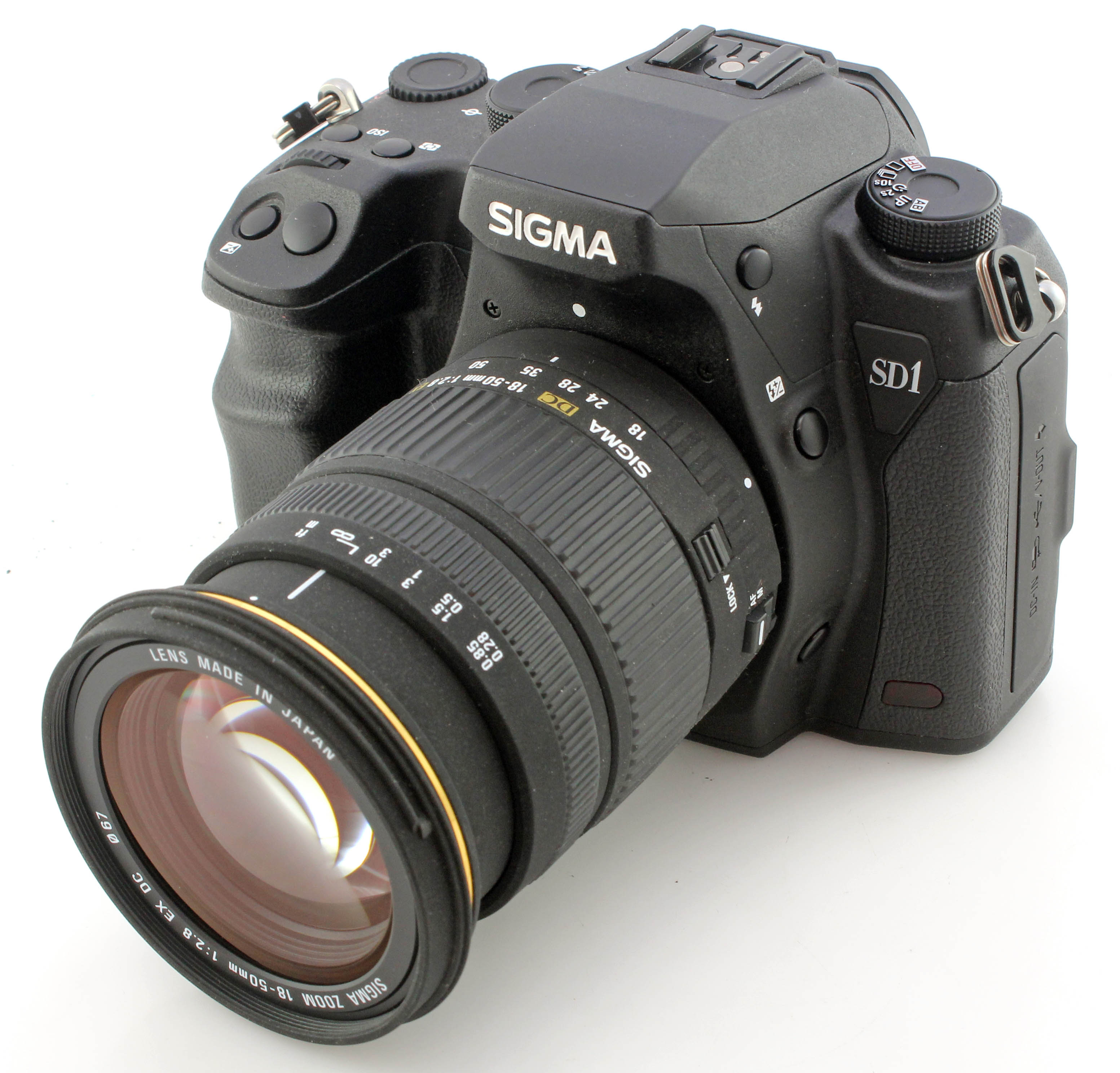 Sigma SD1 46MP Foveon Sensor Digital SLR Camera + AF 18-50mm f2.8 DC EX Zoom Lens
