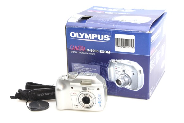 Olympus Camedia C-5000 5.0 Megapixel Digital Camera - 12x Zoom - Boxed