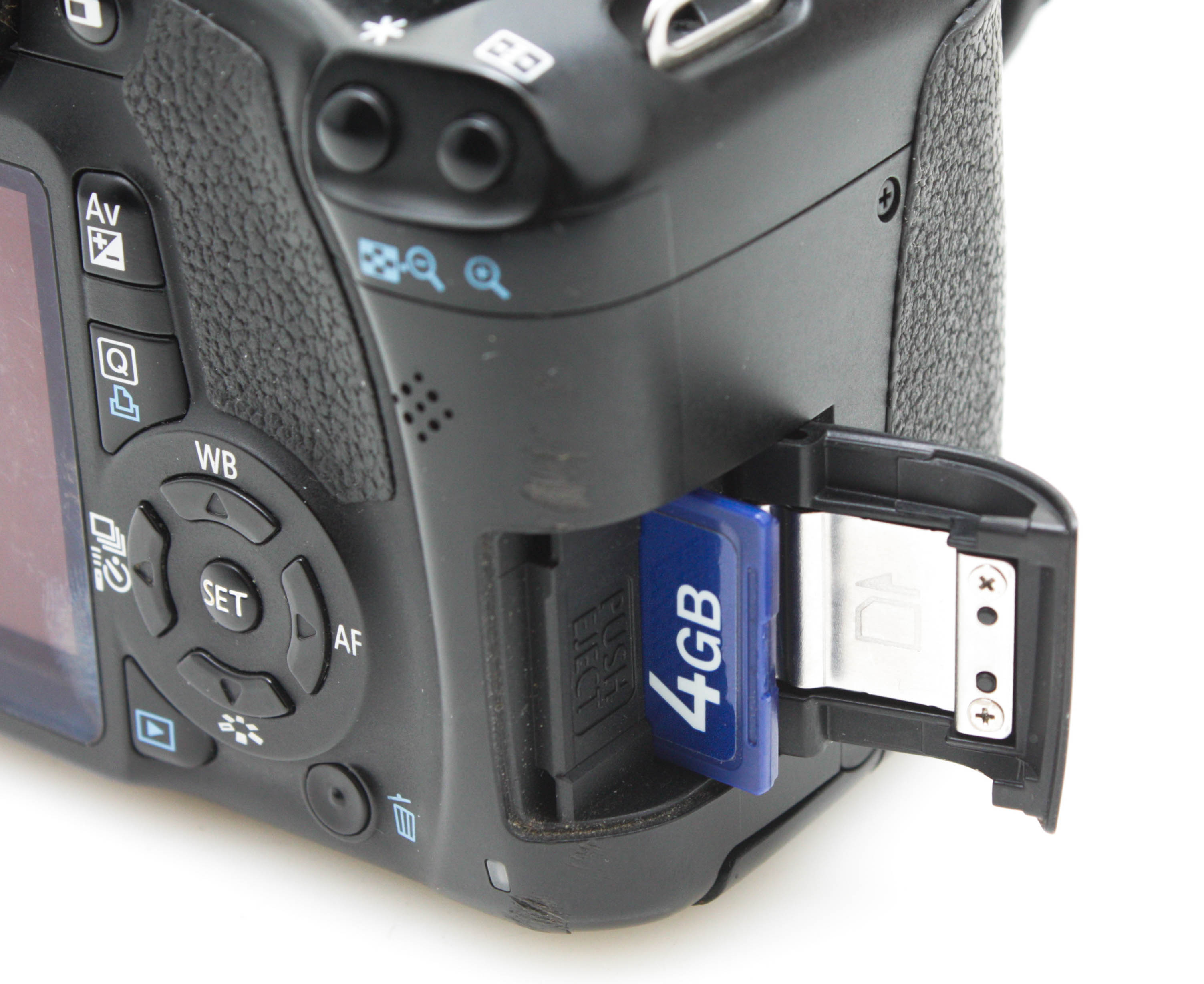 Canon EOS 550D - 18MP APS-C Sensor DSLR Camera w/ 18-55mm f/3.5-5.6 IS Zoom Lens - Image 5