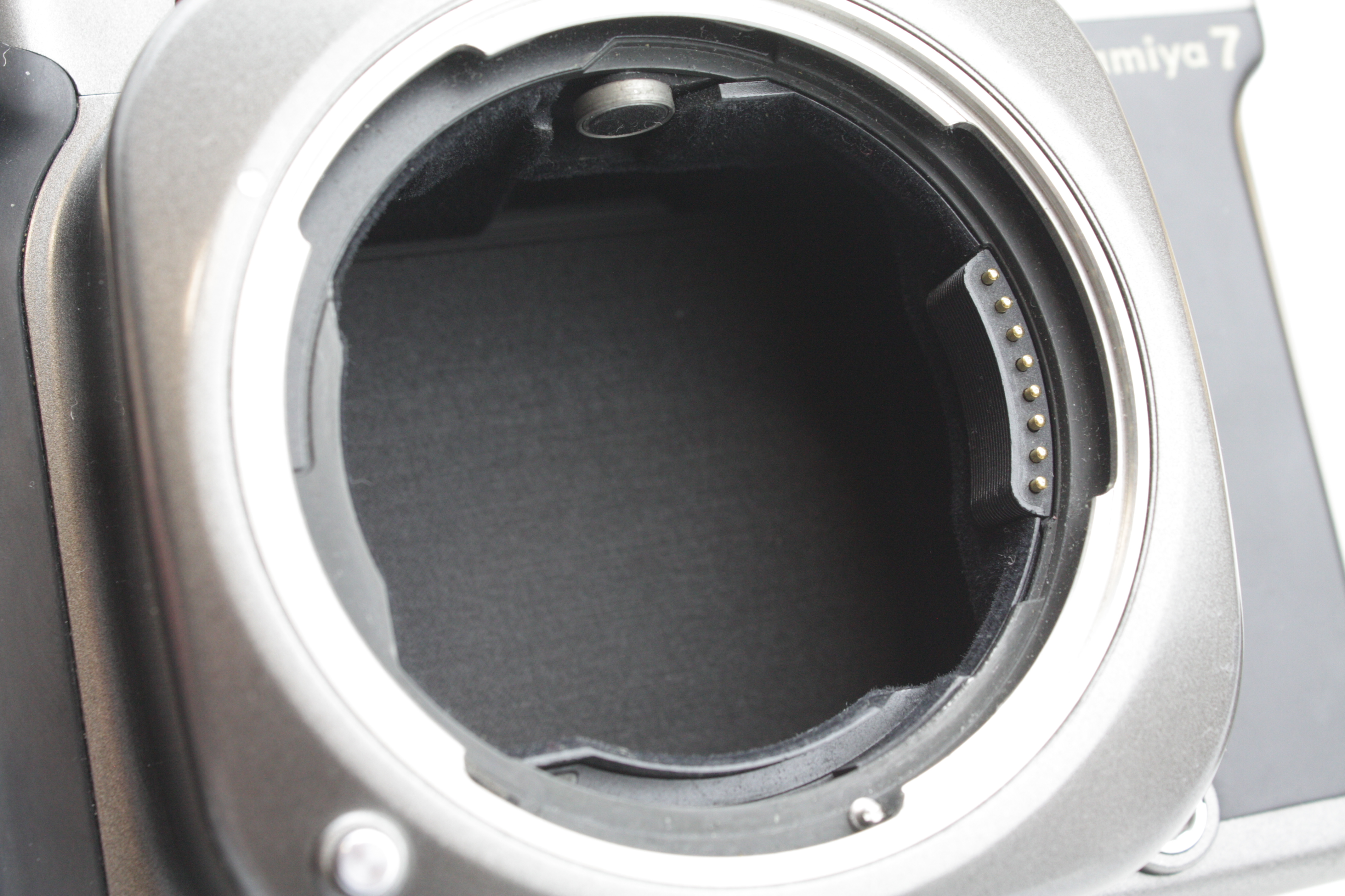 Mamiya 7 6x7 Medium Format Camera Body - Excellent - Boxed - Image 10