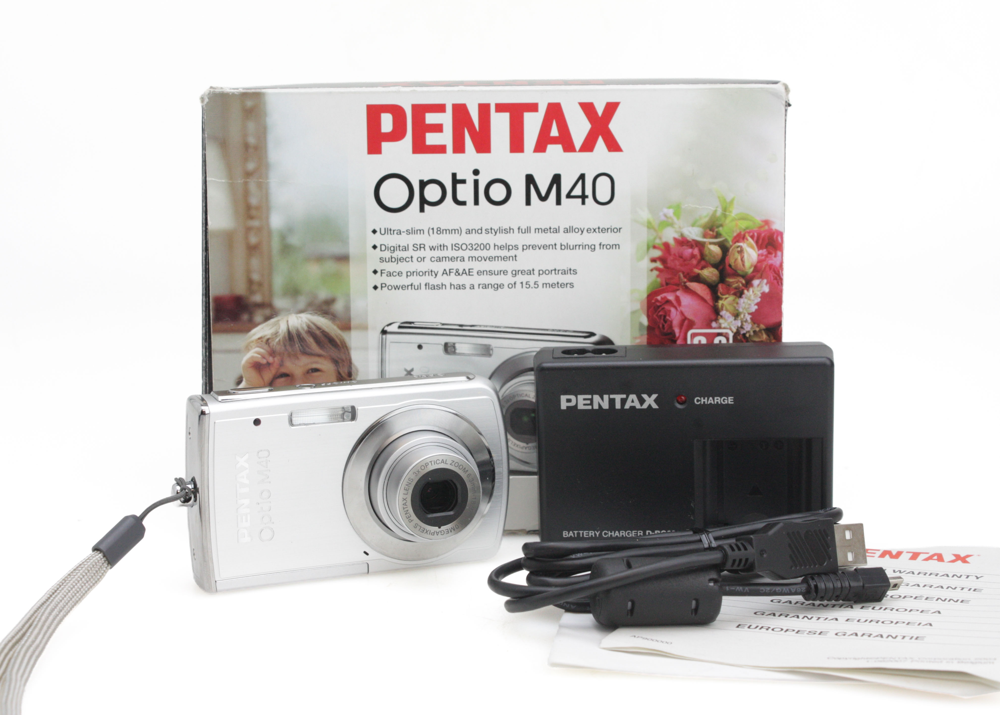 Pentax optio M40 8MP CCD Digital Compact Camera - Boxed