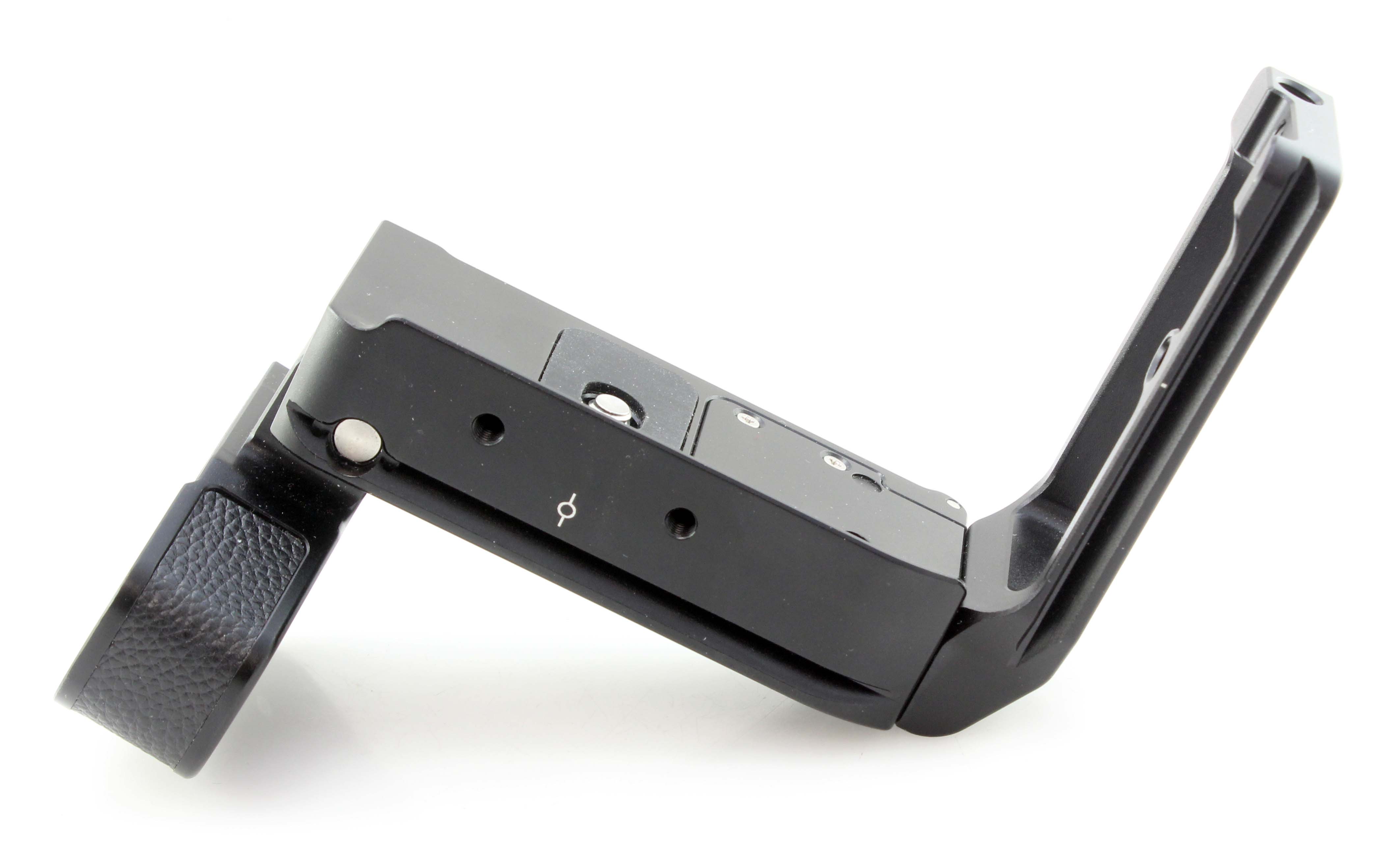 SmallRig L Bracket Camera Bracket for Sony A7III A7RIII & A9 cameras Art. 2122- Great Condition - Image 4