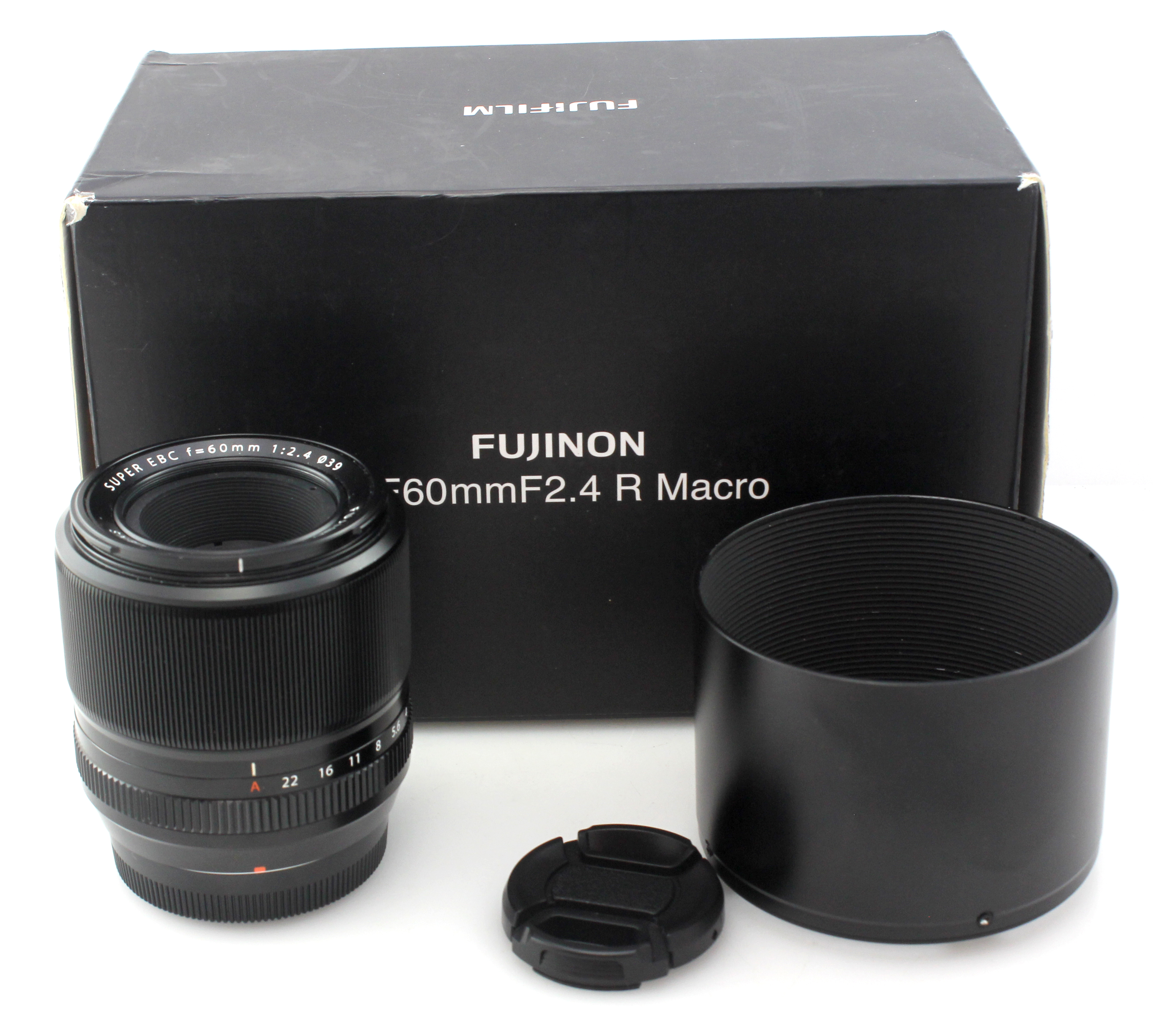 Boxed Fujifilm XF 60mm f2.4 R Macro Prime Lens - X mount - Great Condition