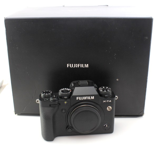Boxed Fujifilm X-T4 - 26MP Digital Mirrorless Camera Body - Great Condition