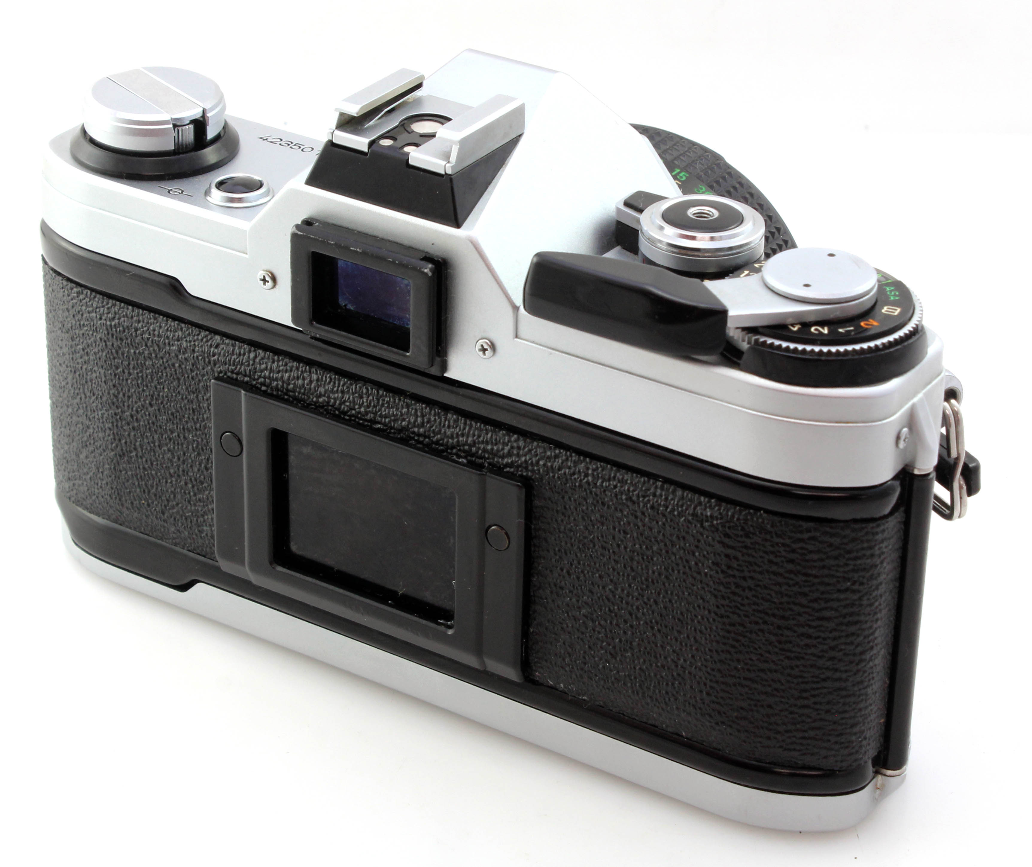 Canon AE-1 AE1 35mm SLR Film Camera w/ 50mm f1.8 FD Standard Prime Lens - Image 3