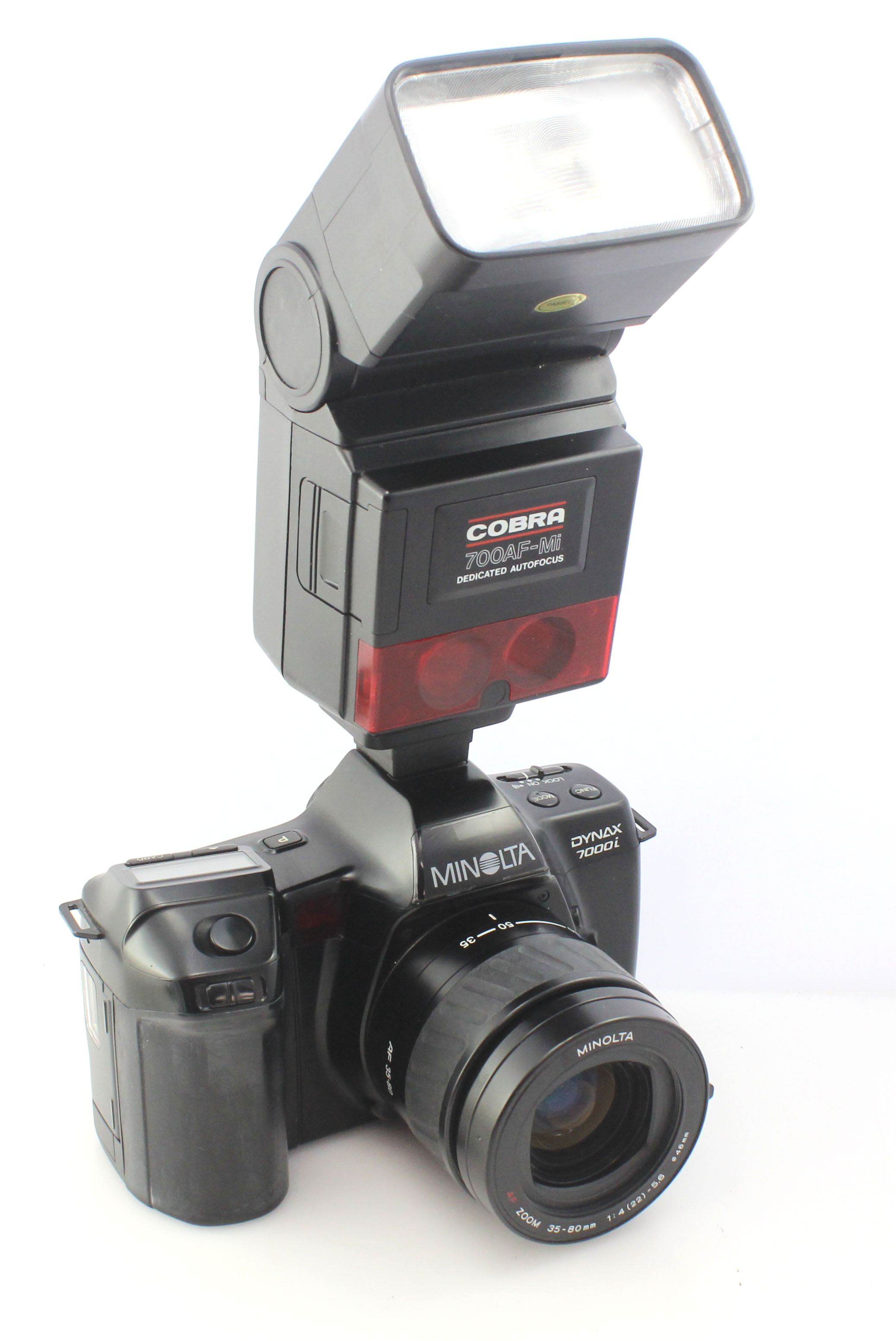 Minolta Dynax 7000i 35mm SLR Camera, with 35-80mm and Cobra Flash