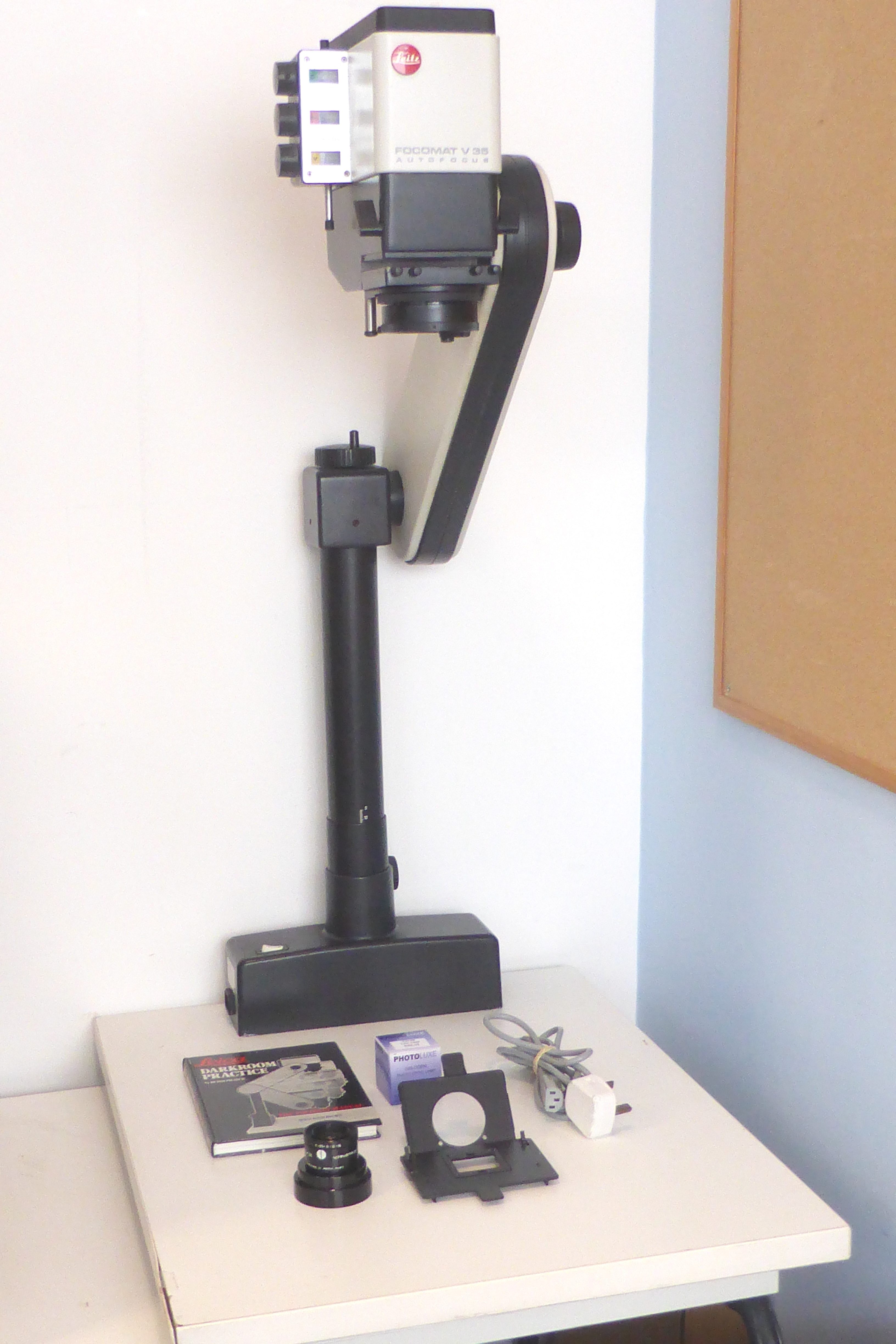 Leitz LEICA V35 Focomat COLOR Multigrade B&W 35mm 25x37mm Enlarger 40mm lens - Image 2