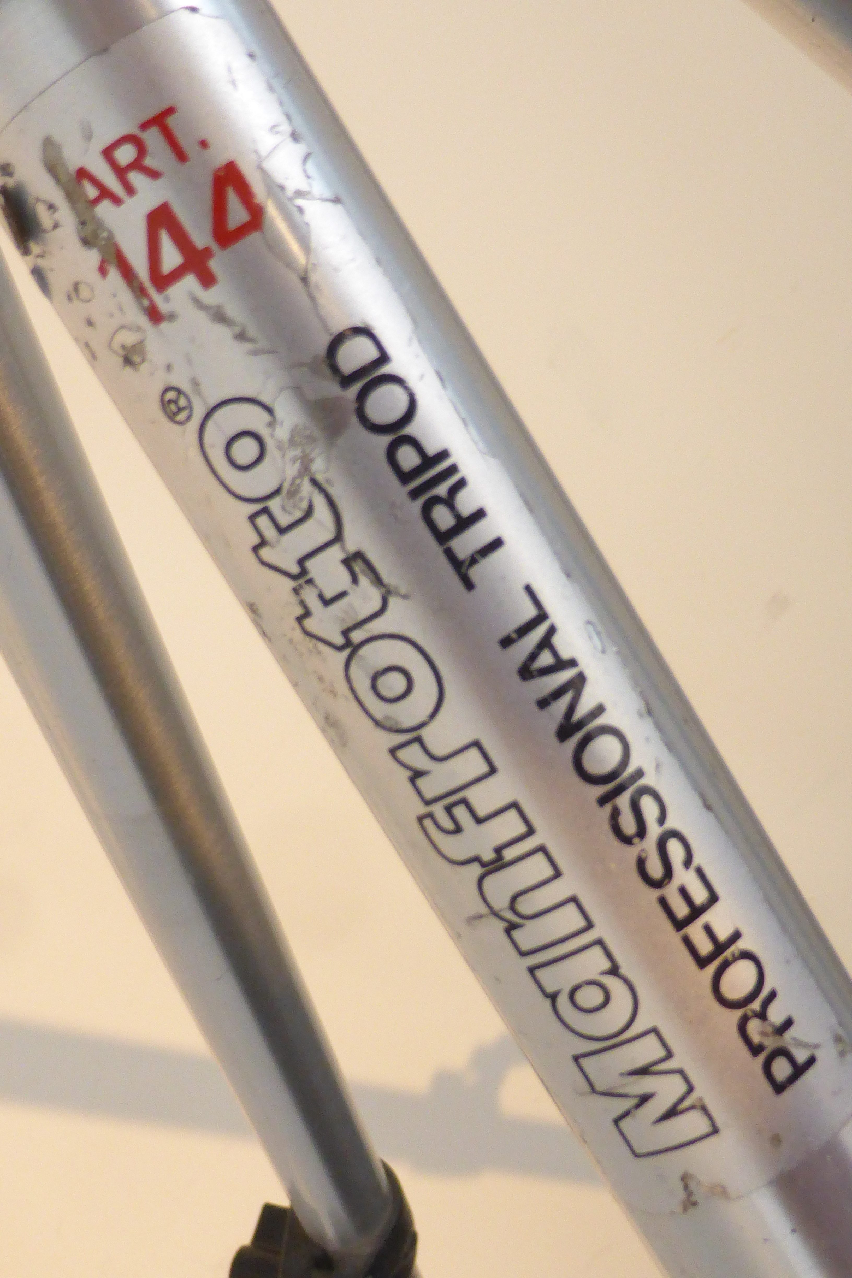 Manfrotto Pro Video Tripod - 144 Legs & 141RC Head 25th Anniversary Edn. - Image 6