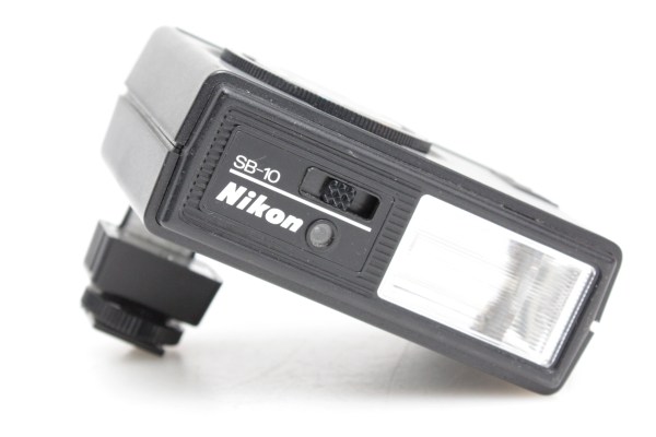 Nikon SB-10 Speedlight Flash / Flash Gun - For Nikon Film SLR Cameras