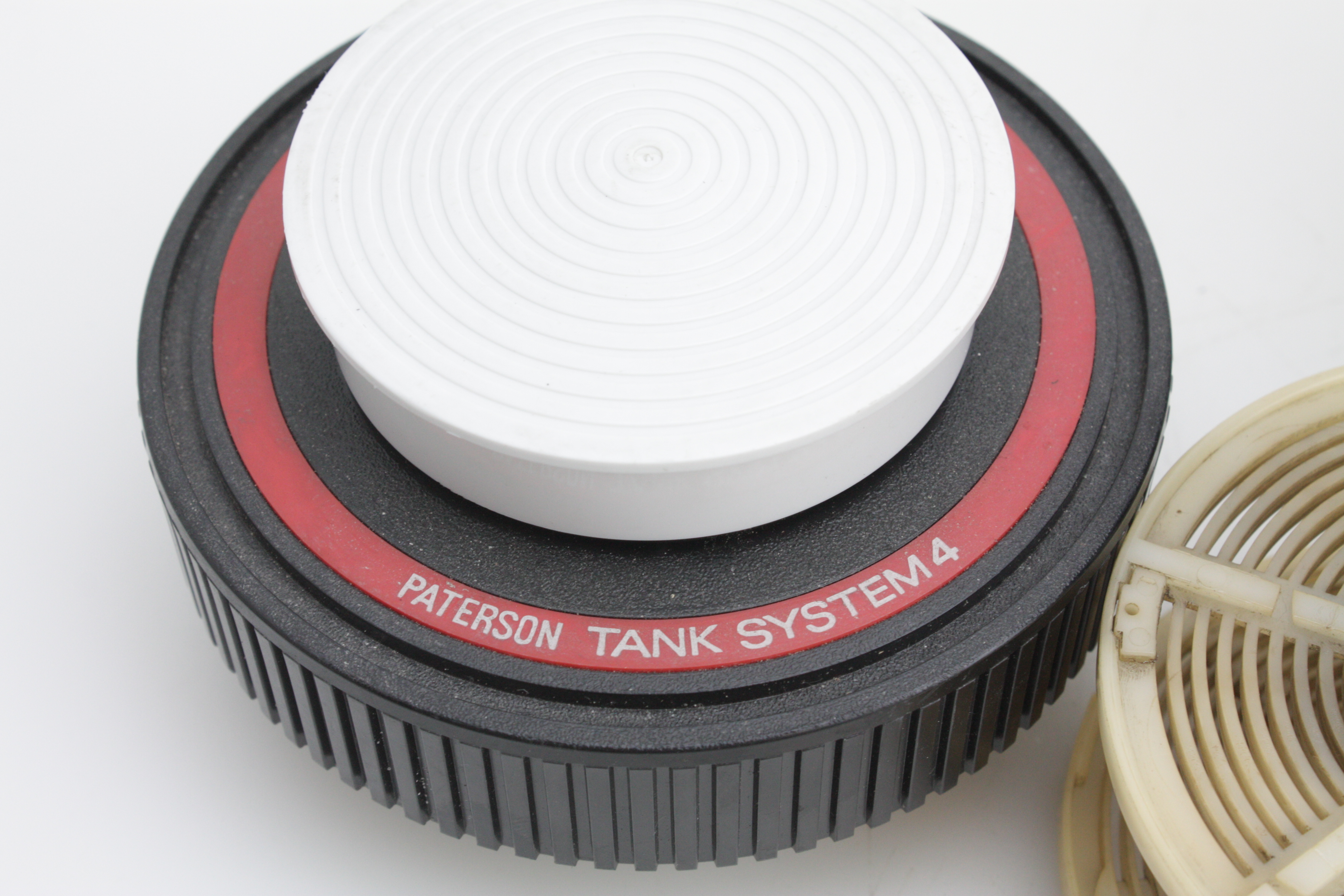 Paterson System 4 UNIVERSAL Developing Tank Either 120 or 35mm Film/s - Image 2