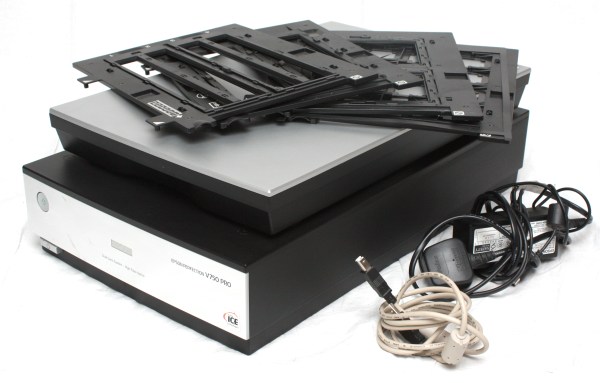 Epson V750 pro Flatbed Scanner for 35mm, 120, 4x5 Film & Slides