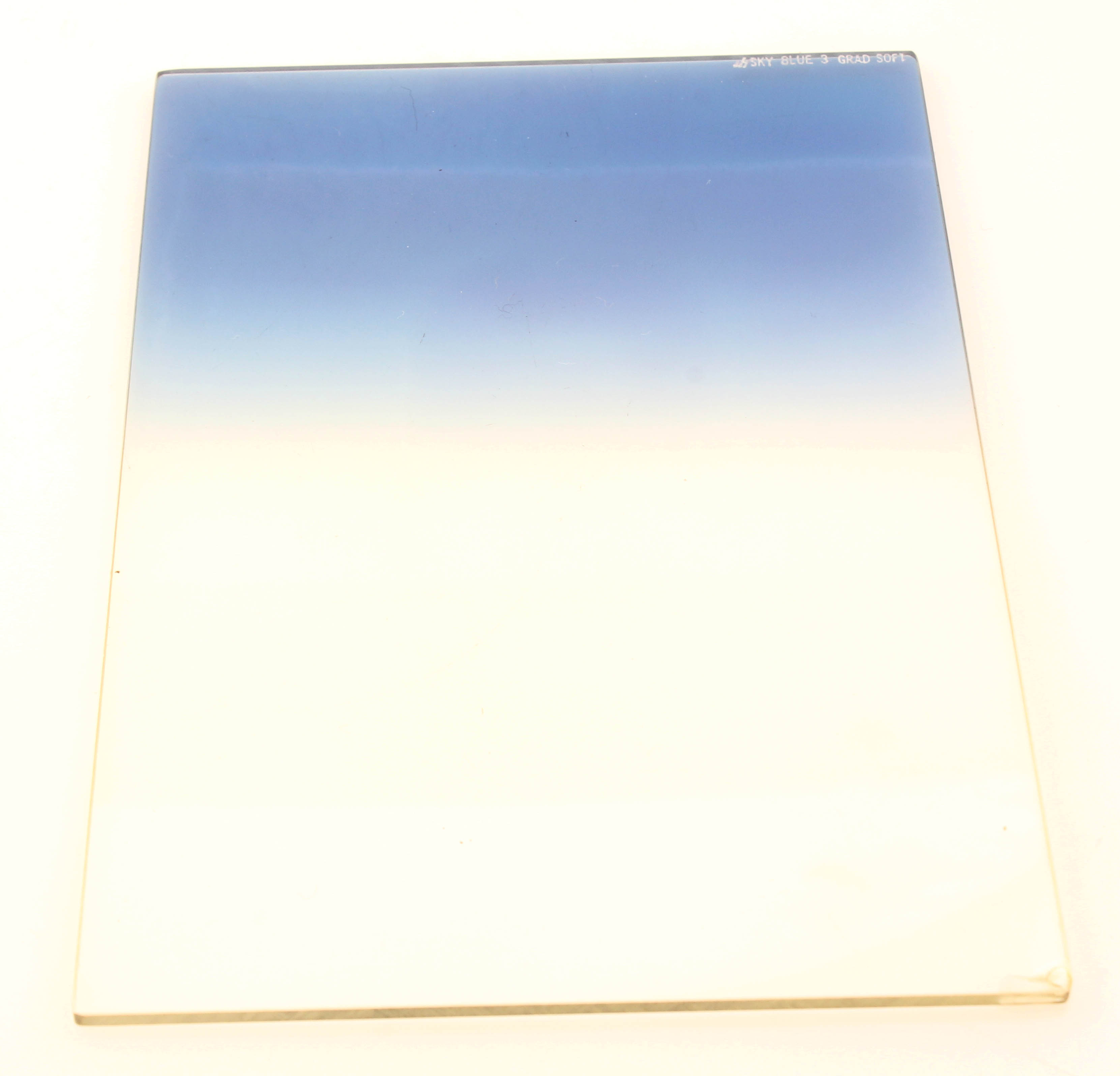 Lee Filters Sky Blue 3 Grad Soft 100x150mm Filter - Image 2
