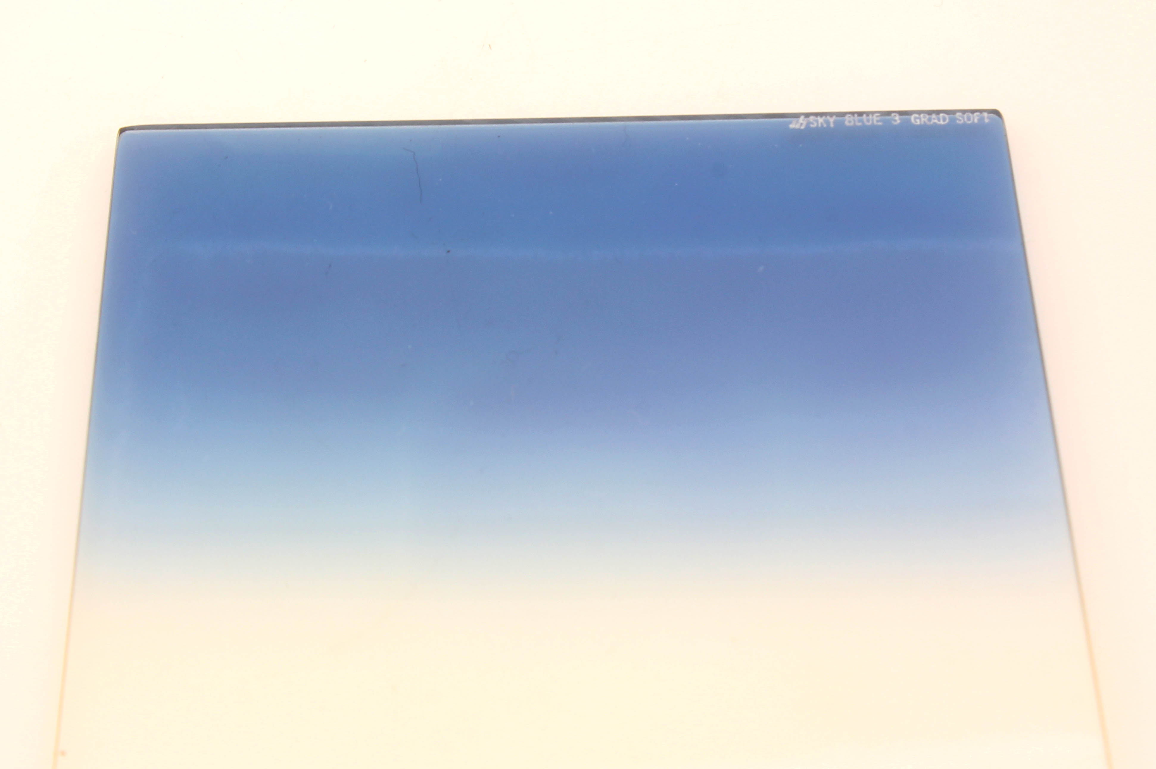 Lee Filters Sky Blue 3 Grad Soft 100x150mm Filter - Image 3