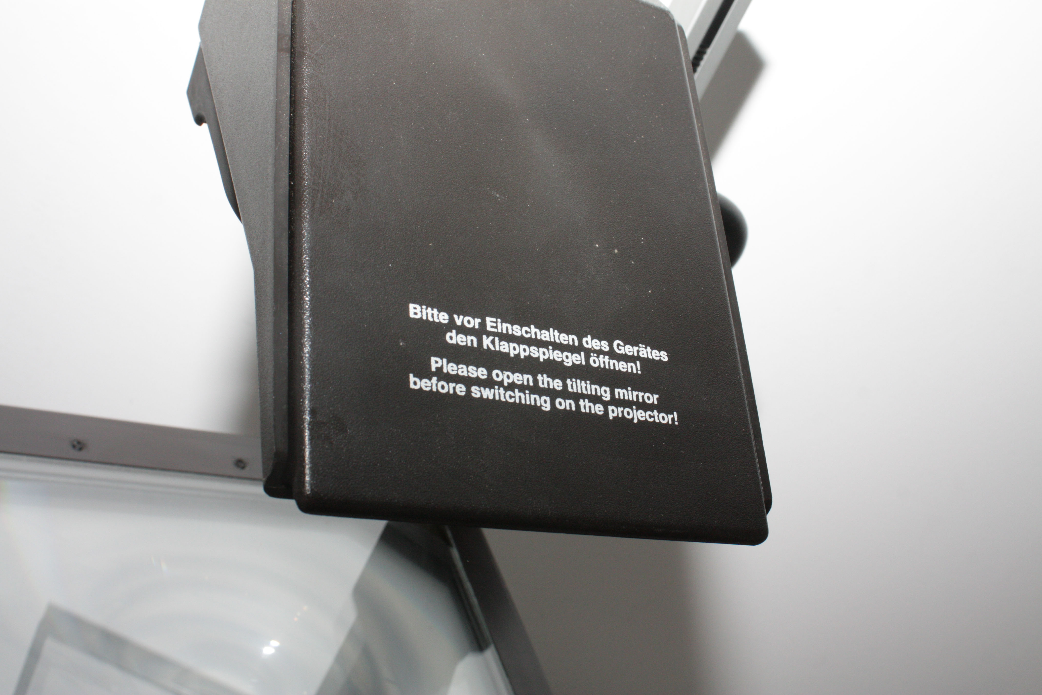 A+K 4000 (OHP) Overhead Projector, w/ 3M Acetate transparency Film Sheets - Image 4