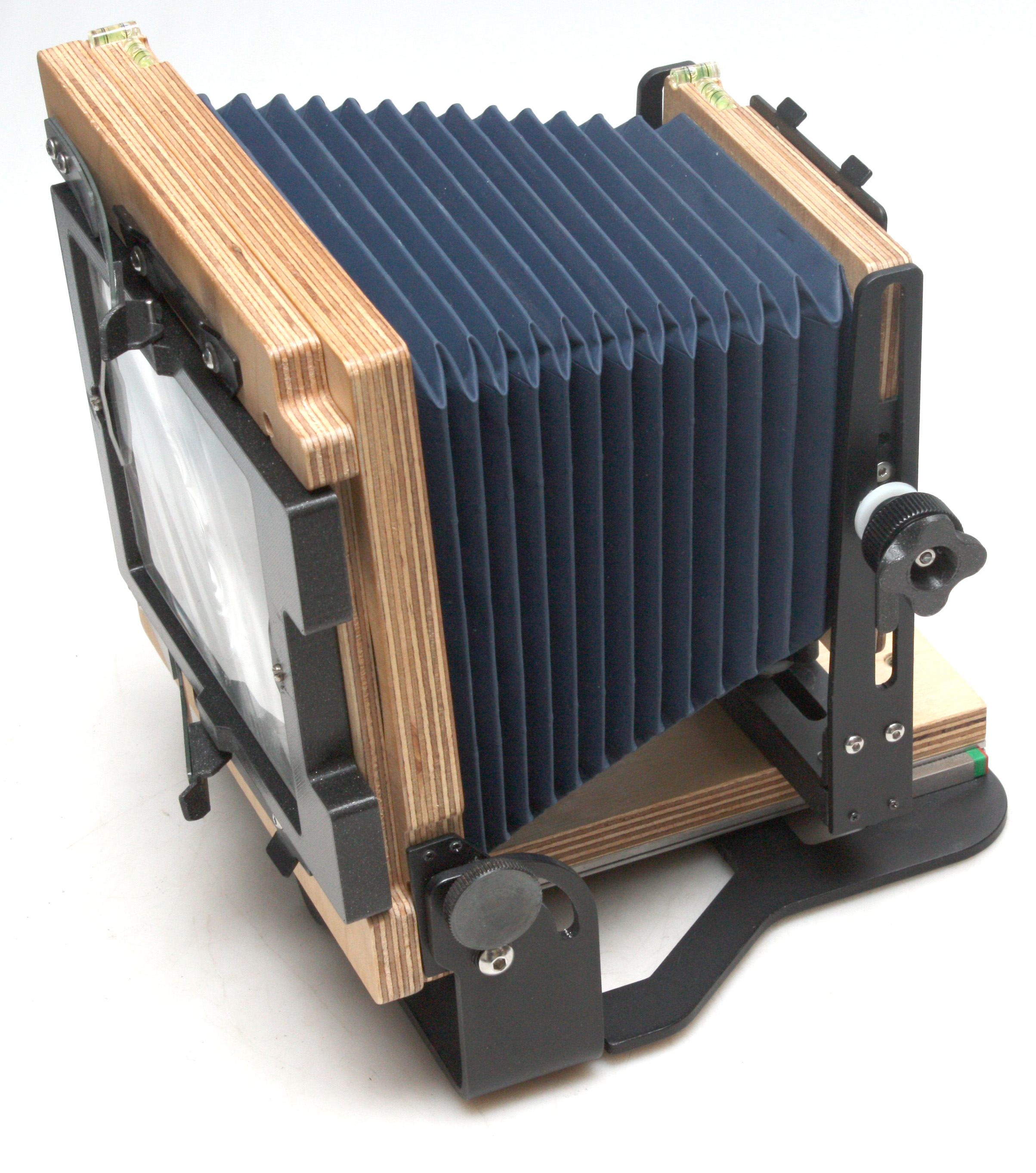 Intrepid 5x4 Field Camera. Wood. With Fresnel Screen. Large Format - Image 3
