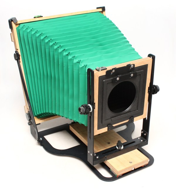 Intrepid 10x8 Large Format Field Camera, Green, With Fresnel Screen
