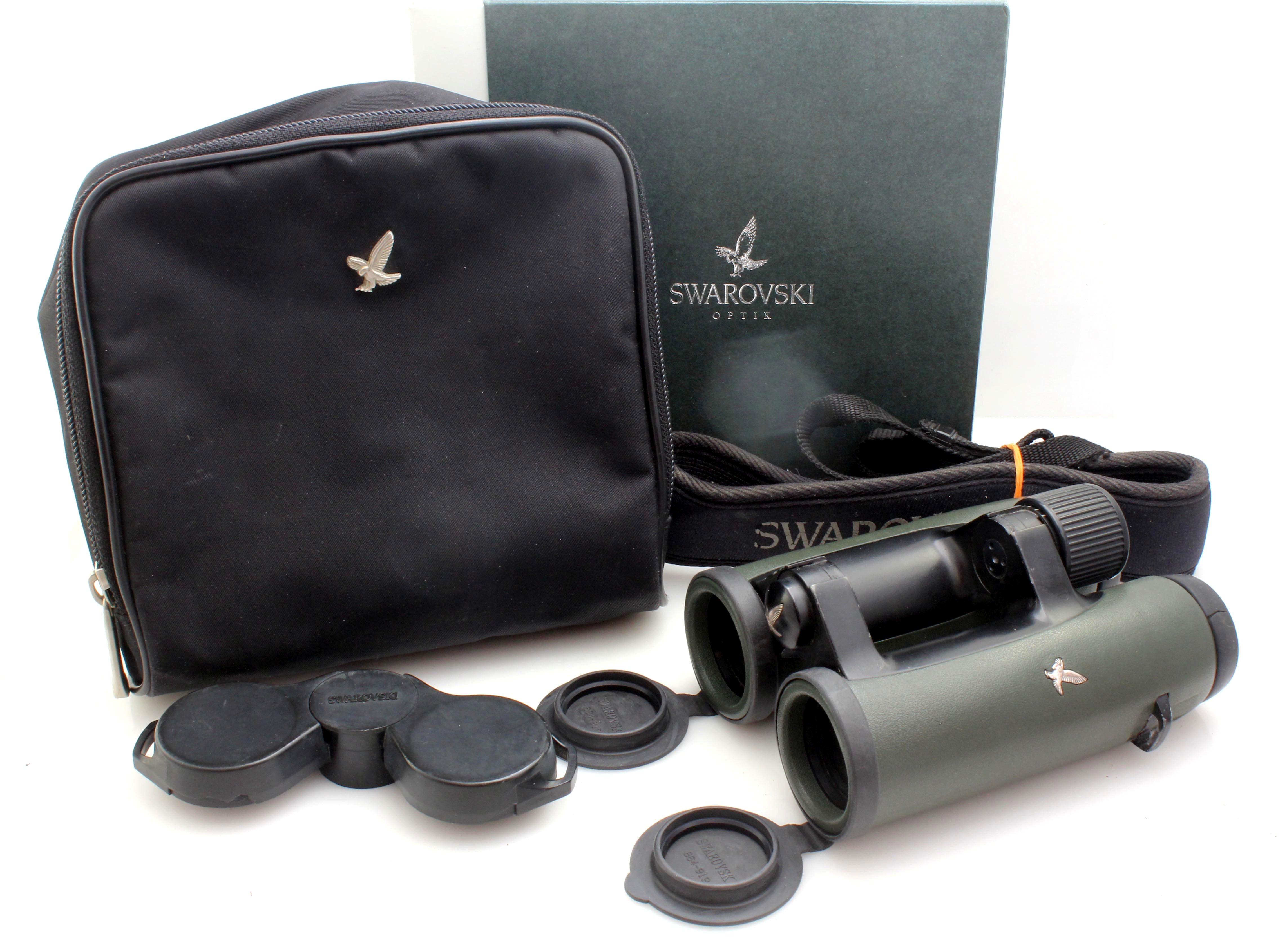 Boxed SWAROVSKI EL 8x32 W B Binoculars, Booklet, Case & Strap