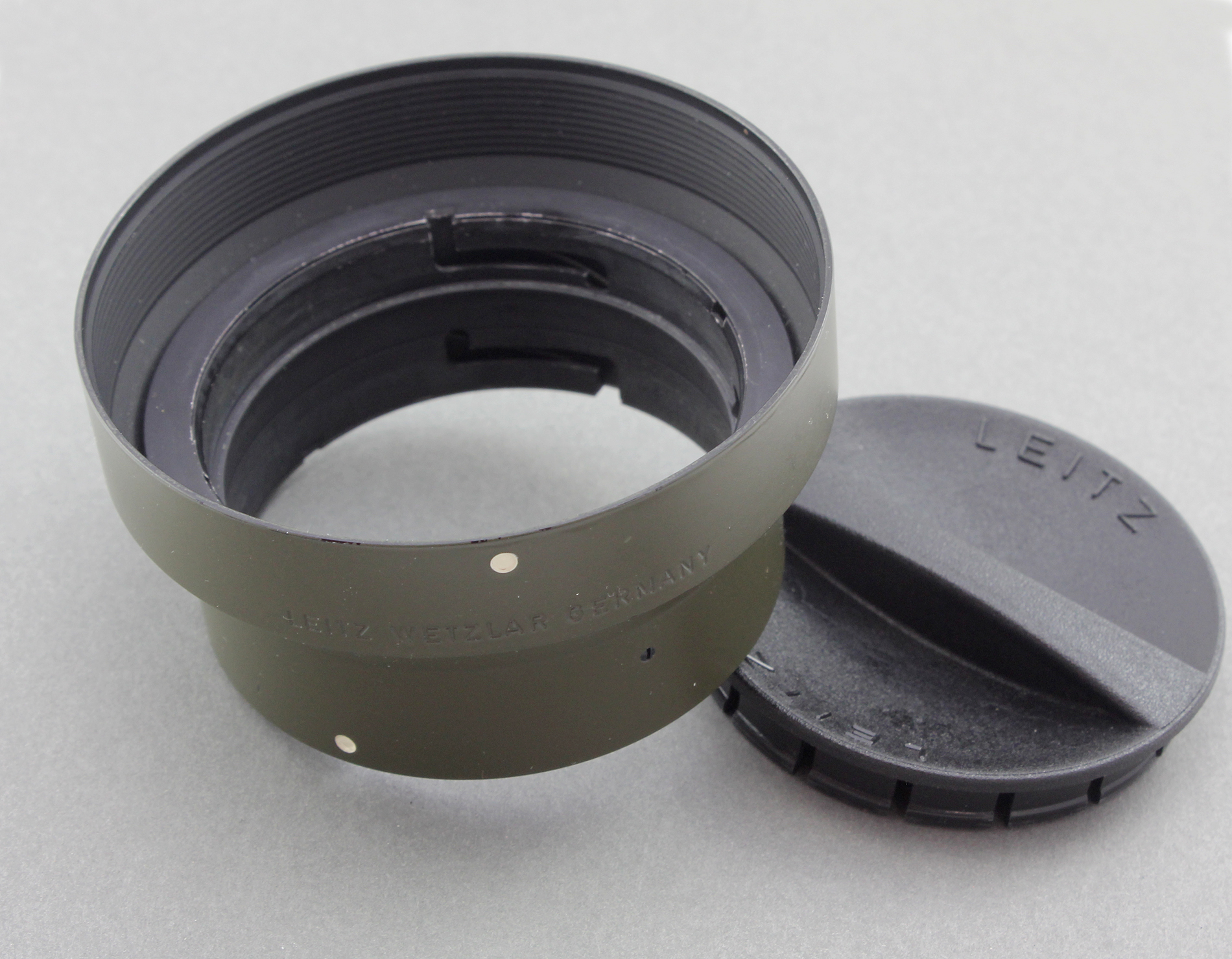 Very Rare Leica 12508 Safari Hood and 14171 Cap - Image 2