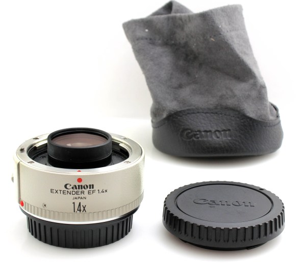 Canon EF 1.4x Extender Tele Converter - excellent condition with pouch case