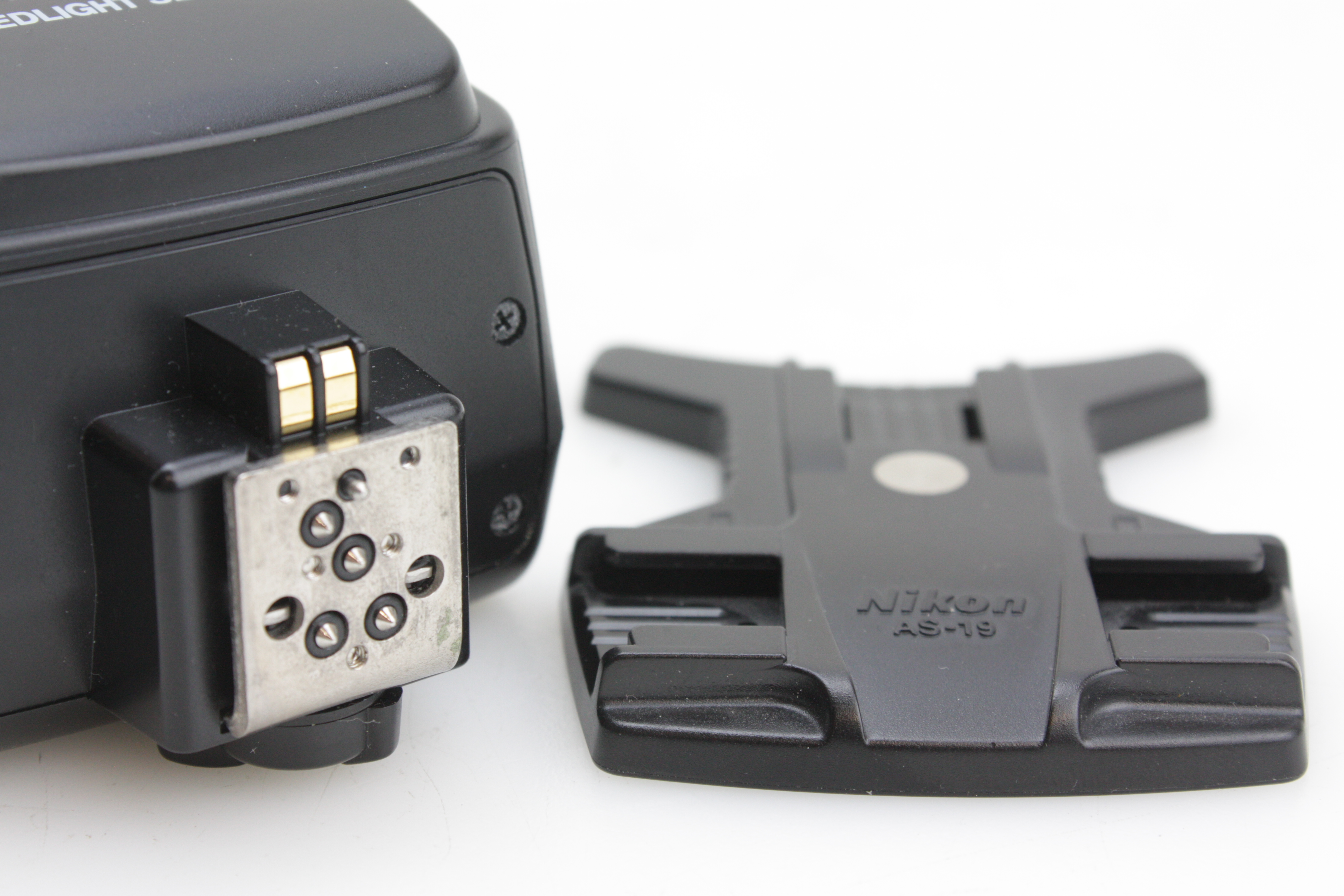 Nikon SB-600 Speedlight Flash Gun for DSLR Cameras - Image 5