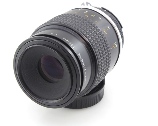 Nikon 105mm f/4 Micro-NIKKOR AI Macro Lens for Nikon SLR Cameras