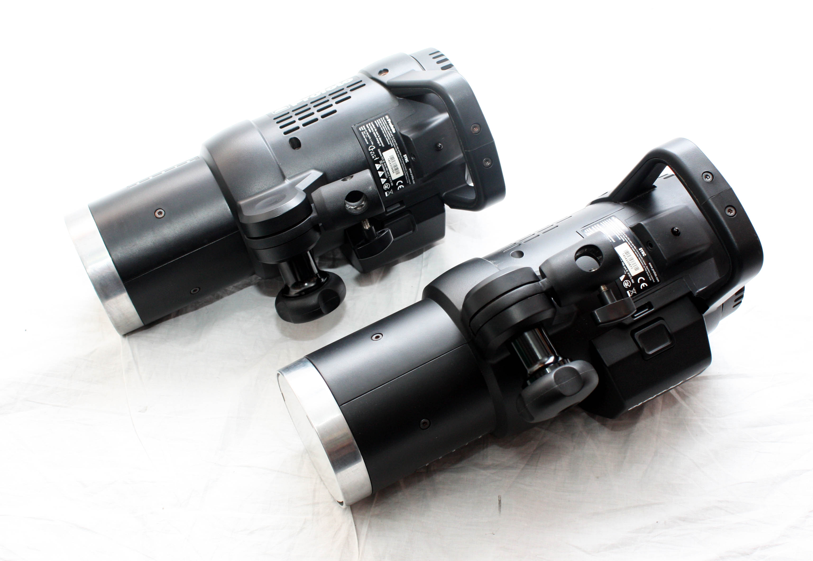 Profoto B1 500 AirTTL Location Set - 2x Heads, Charger, Batteries, Cases - Image 5