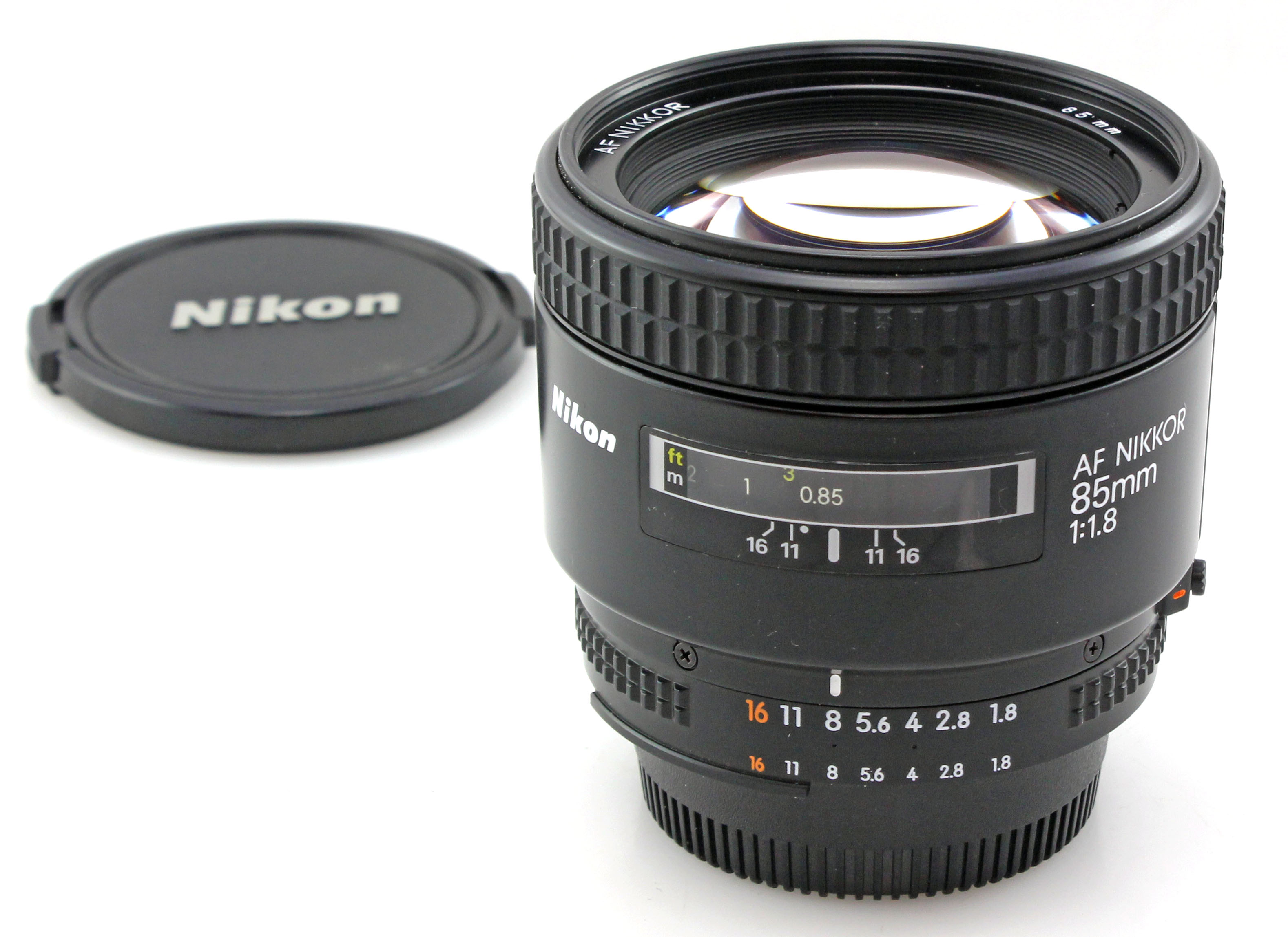 Nikon AF Nikkor 85mm f/1.8 D Prime Telephoto lens - Image 6