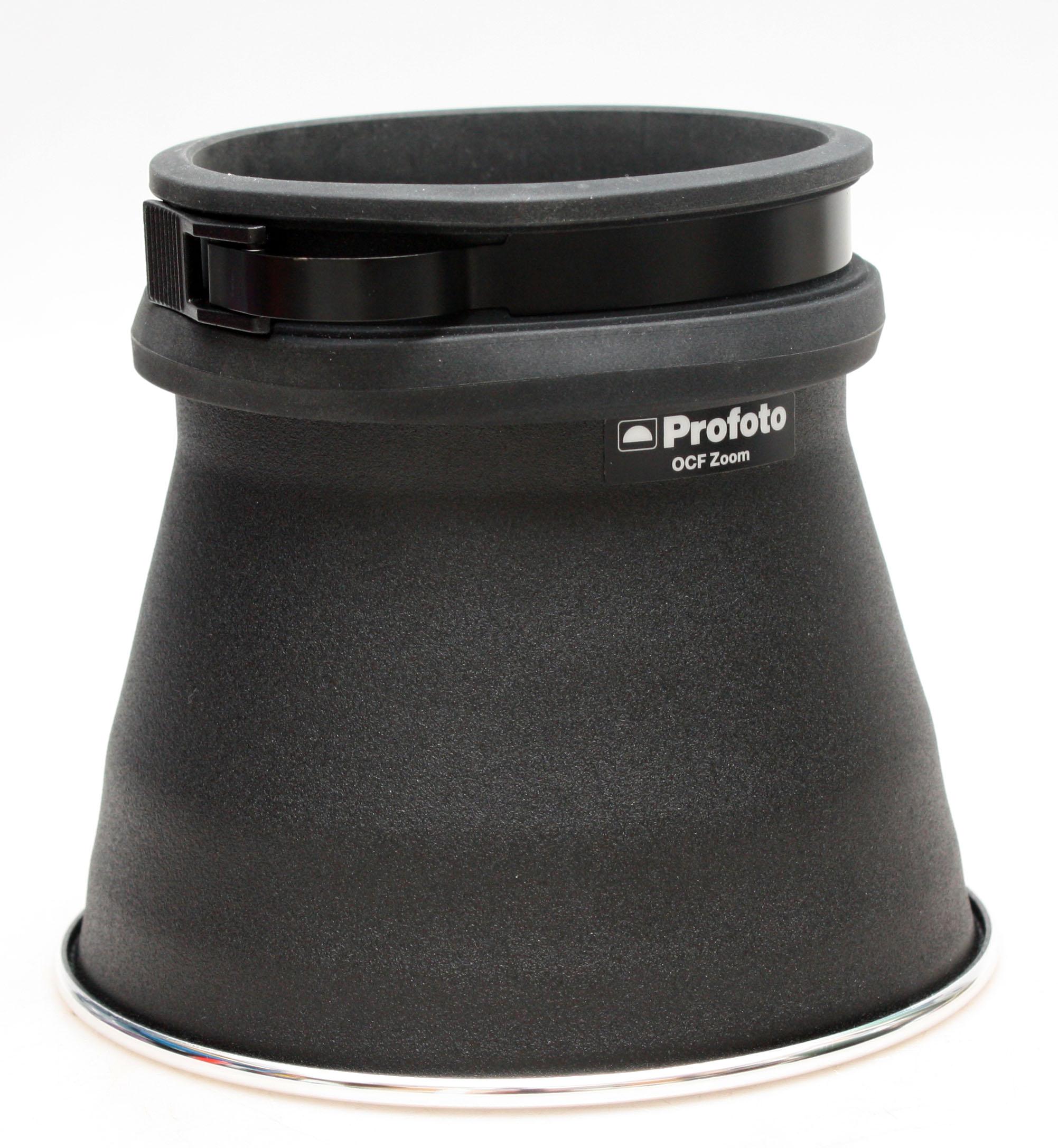 Profoto OCF Zoom Reflector with Pouch - Excellent Condition - Image 4