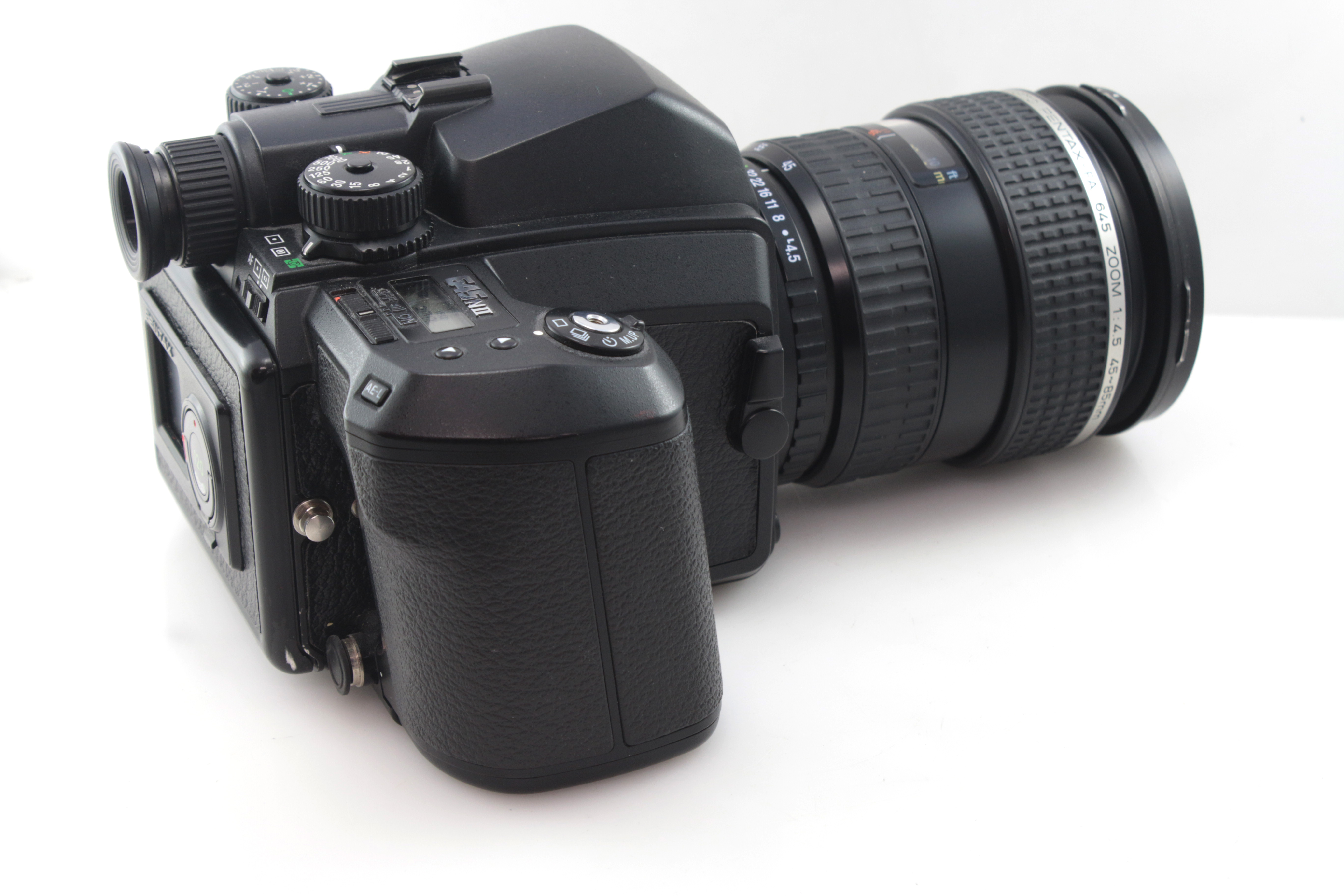 Pentax 645NII with 45-85mm F4.5 Lens. 120 Medium Format Autofocus Camera - Image 5