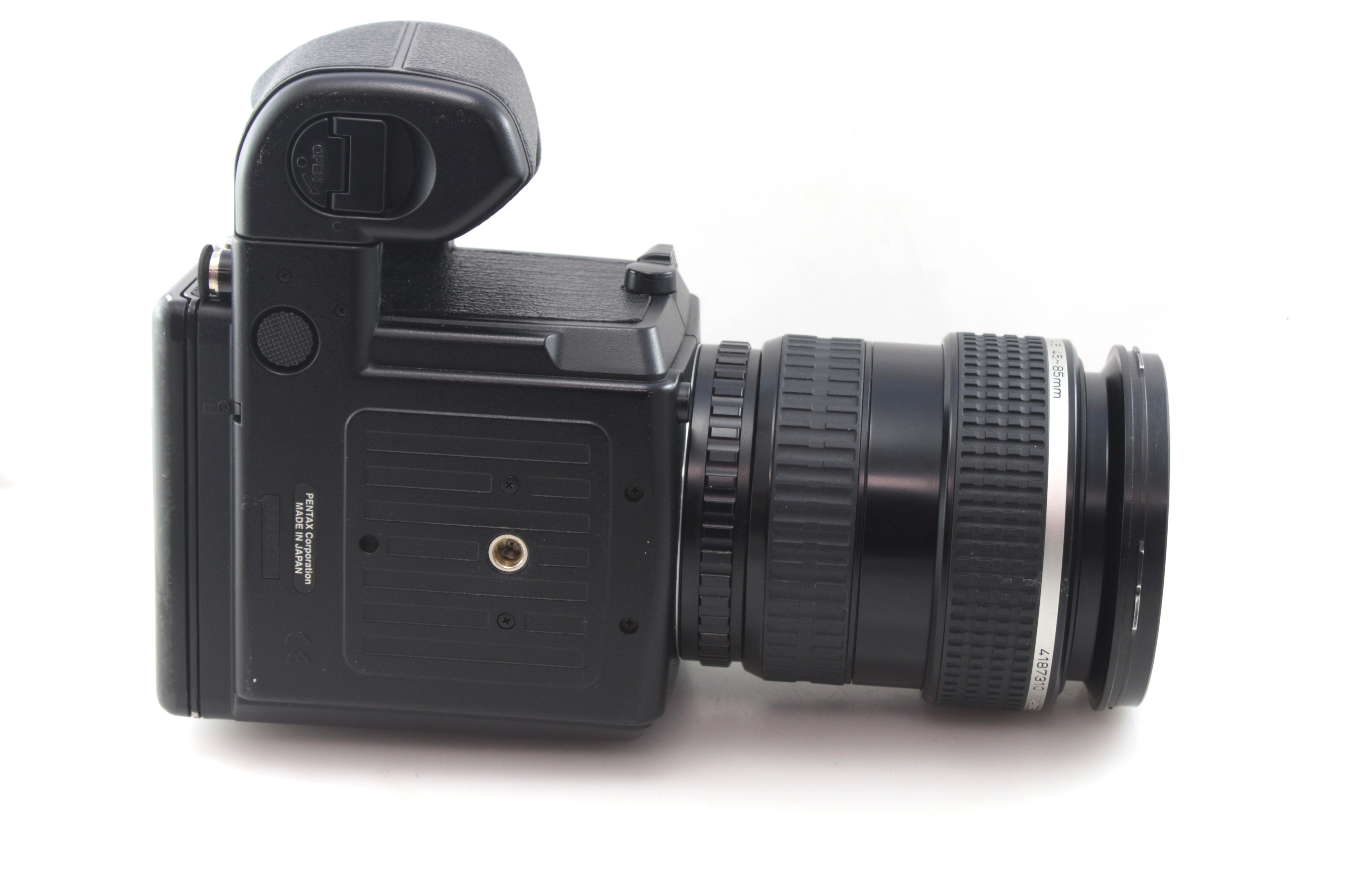 Pentax 645NII with 45-85mm F4.5 Lens. 120 Medium Format Autofocus Camera - Image 4