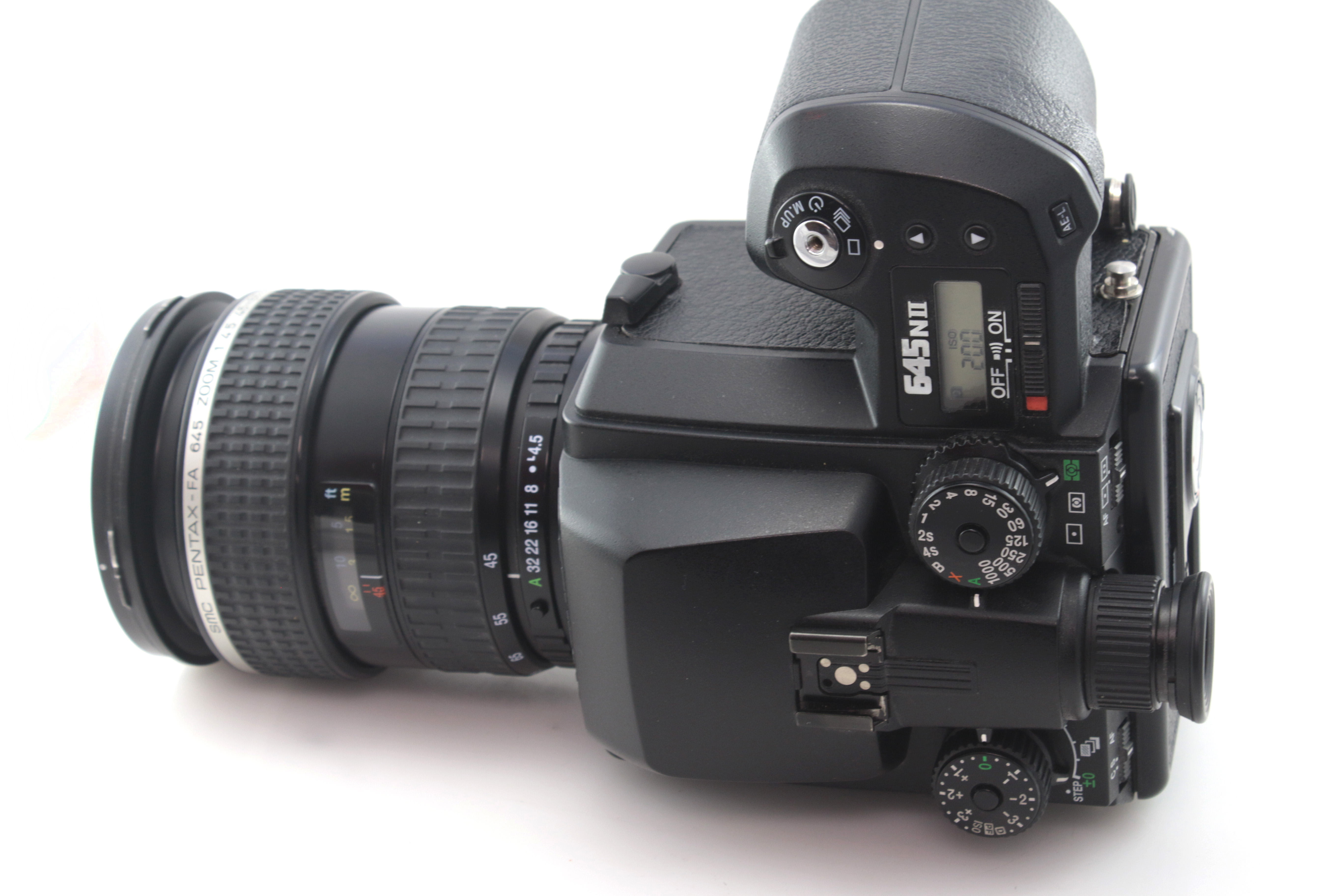 Pentax 645NII with 45-85mm F4.5 Lens. 120 Medium Format Autofocus Camera - Image 2