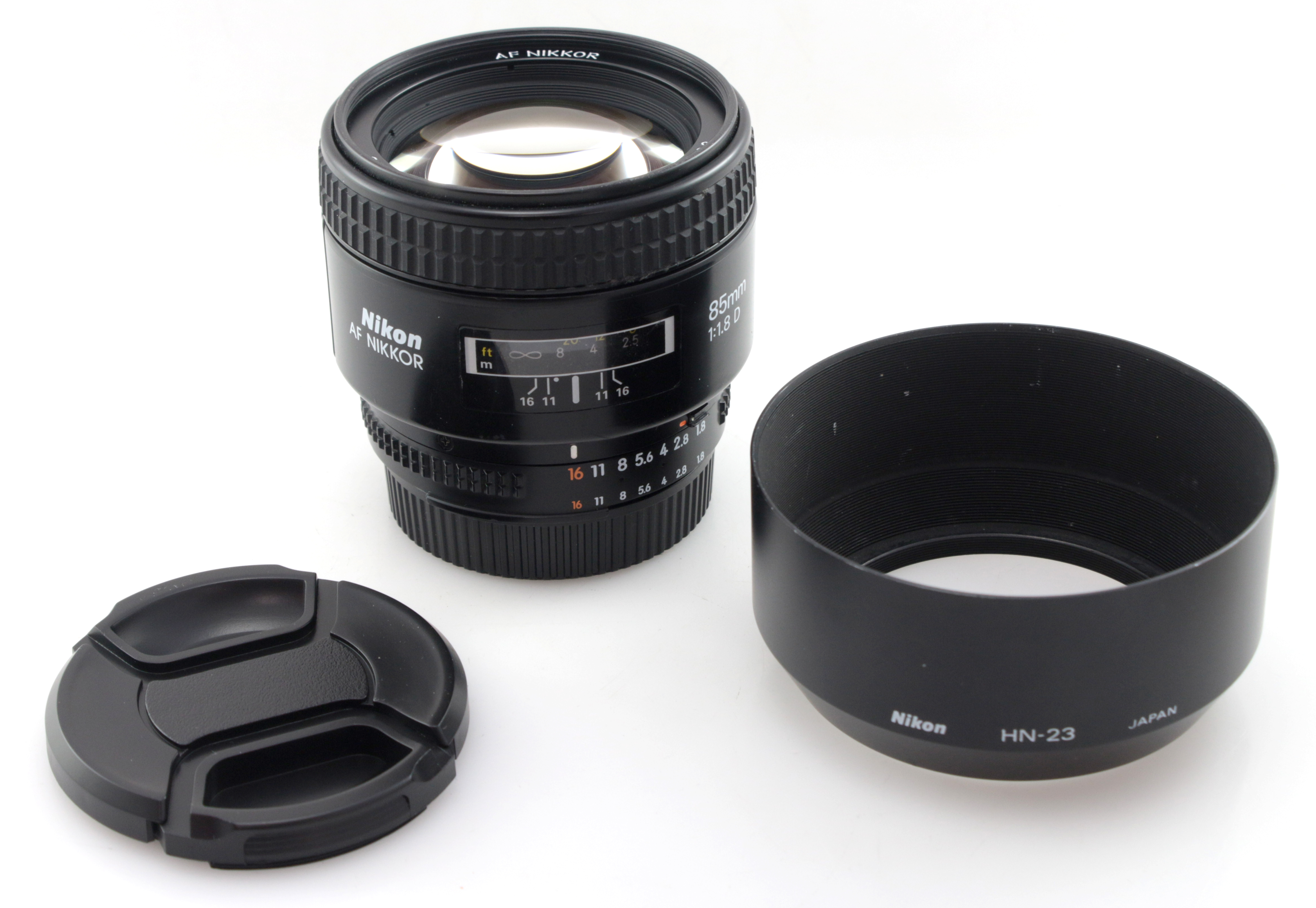 Nikon AF Nikkor 85mm f1.8 D Prime Telephoto lens - Nikon F Mount - Great condition