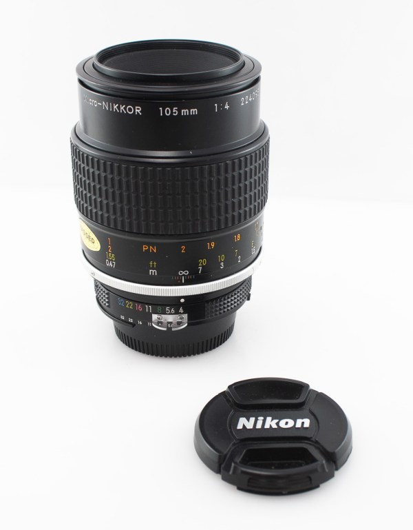 Nikon 105mm f4 Micro-NIKKOR AI Macro Lens for Nikon SLR Cameras