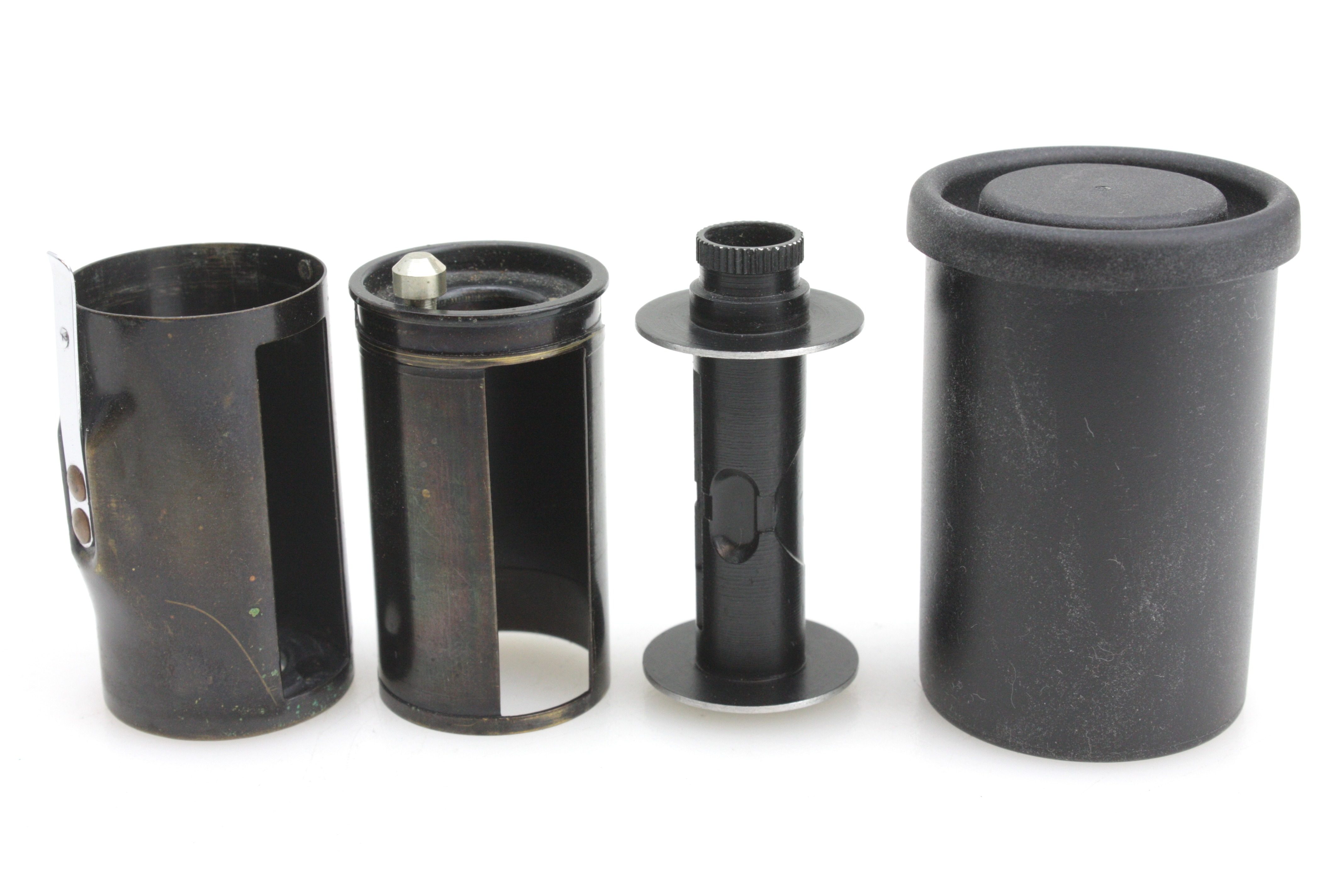 1x Leitz Reloadable Film Cassette for Leica-M cameras - IXMOO