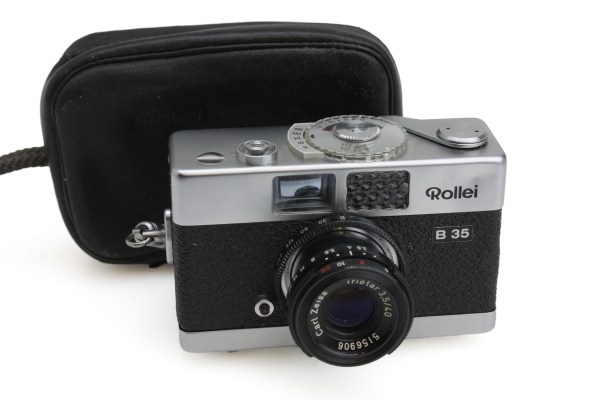 Rollei B35 35 B Compact 35mm Film Camera 40mm f/3.5 Triotar Lens - German