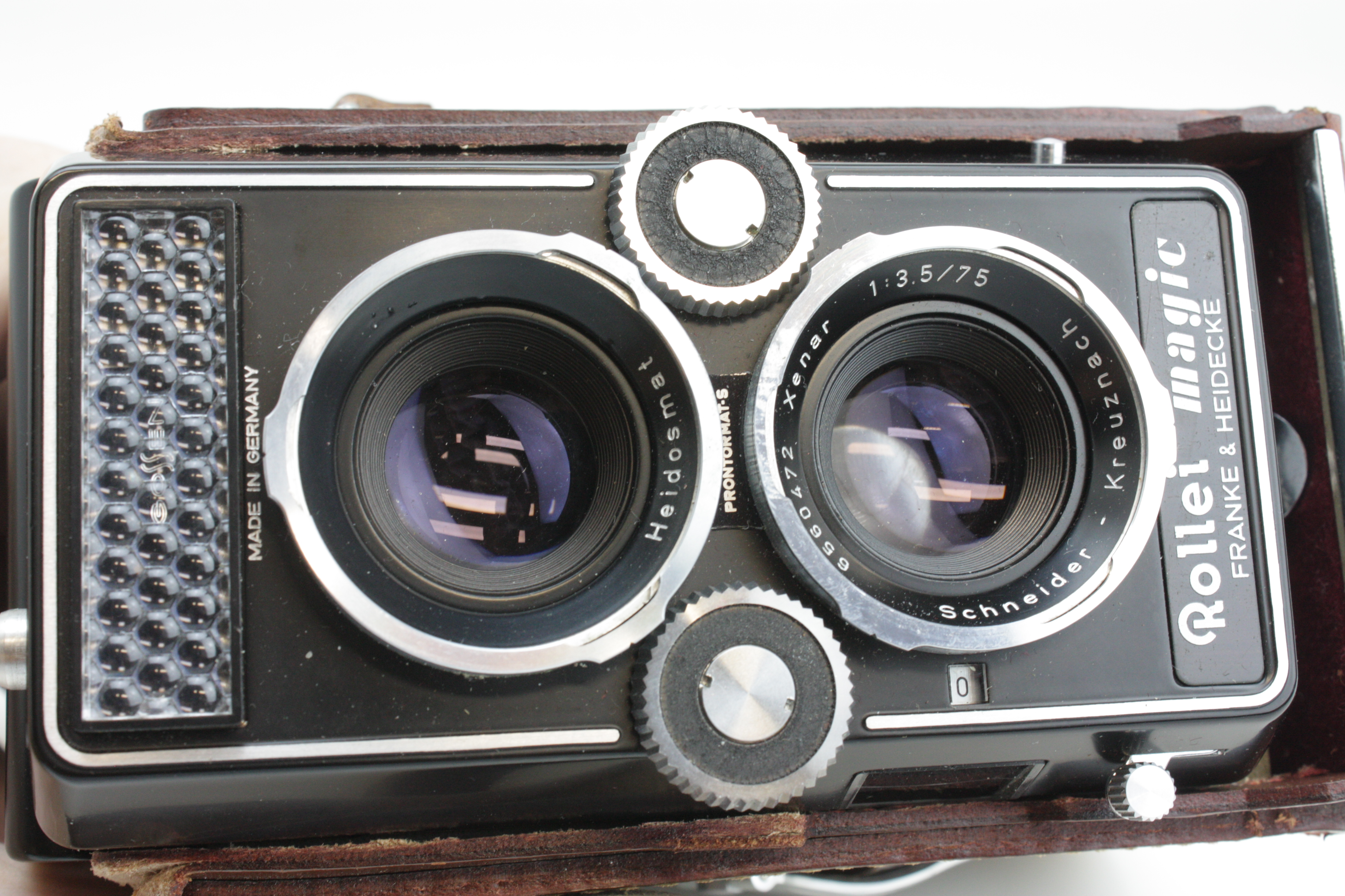Rollei Magic TLR Film Camera, Xenar 75mm f/3.5 & leather Ever Ready Case - Image 4
