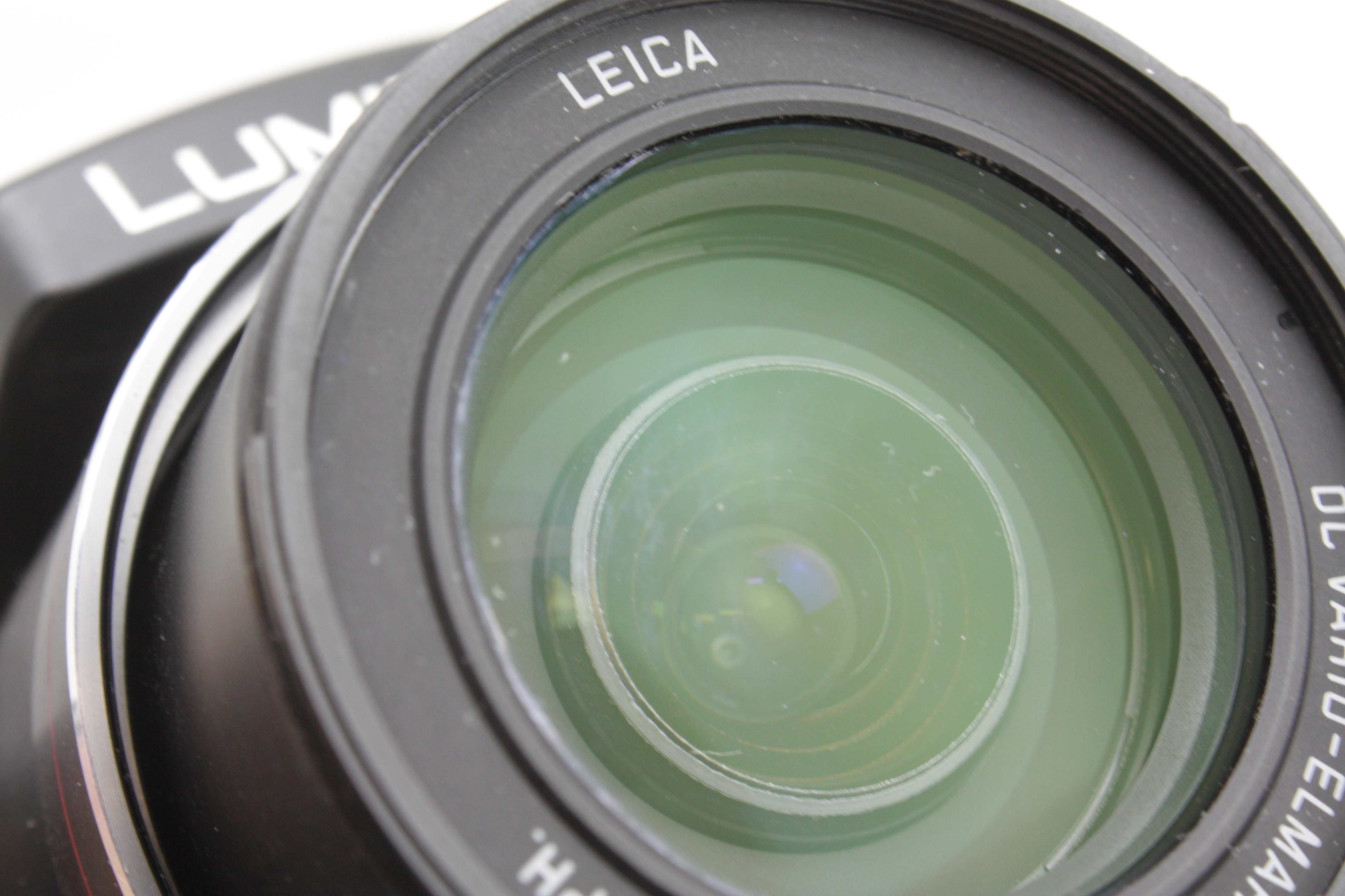 Panasonic Lumix FZ48 12MP Digital Camera, with 24x 25-600mm Zoom Lens - Image 11