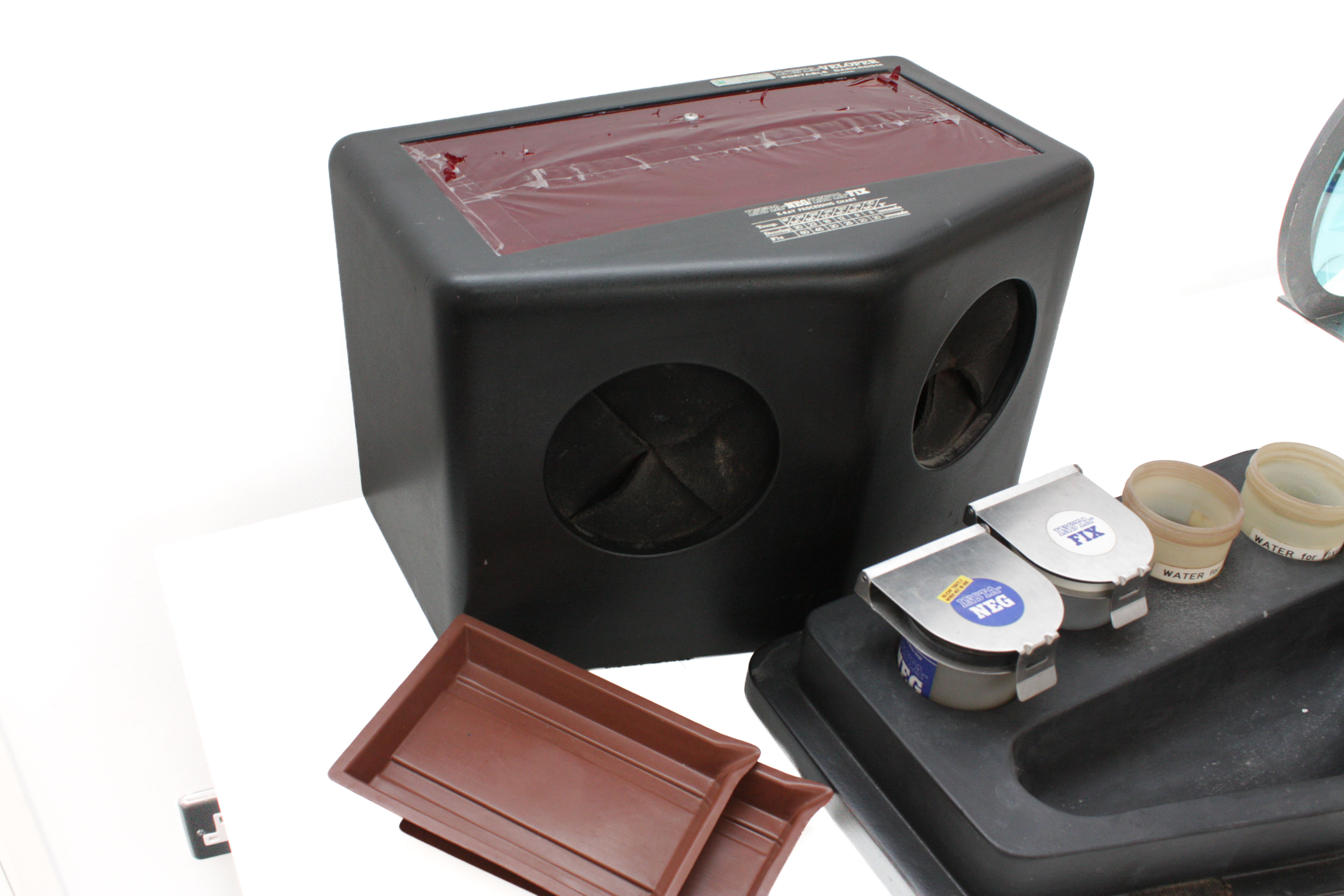 Insta-Veloper Portable Darkroom for X-Ray Film / Large Format Orthochromatic - Image 5