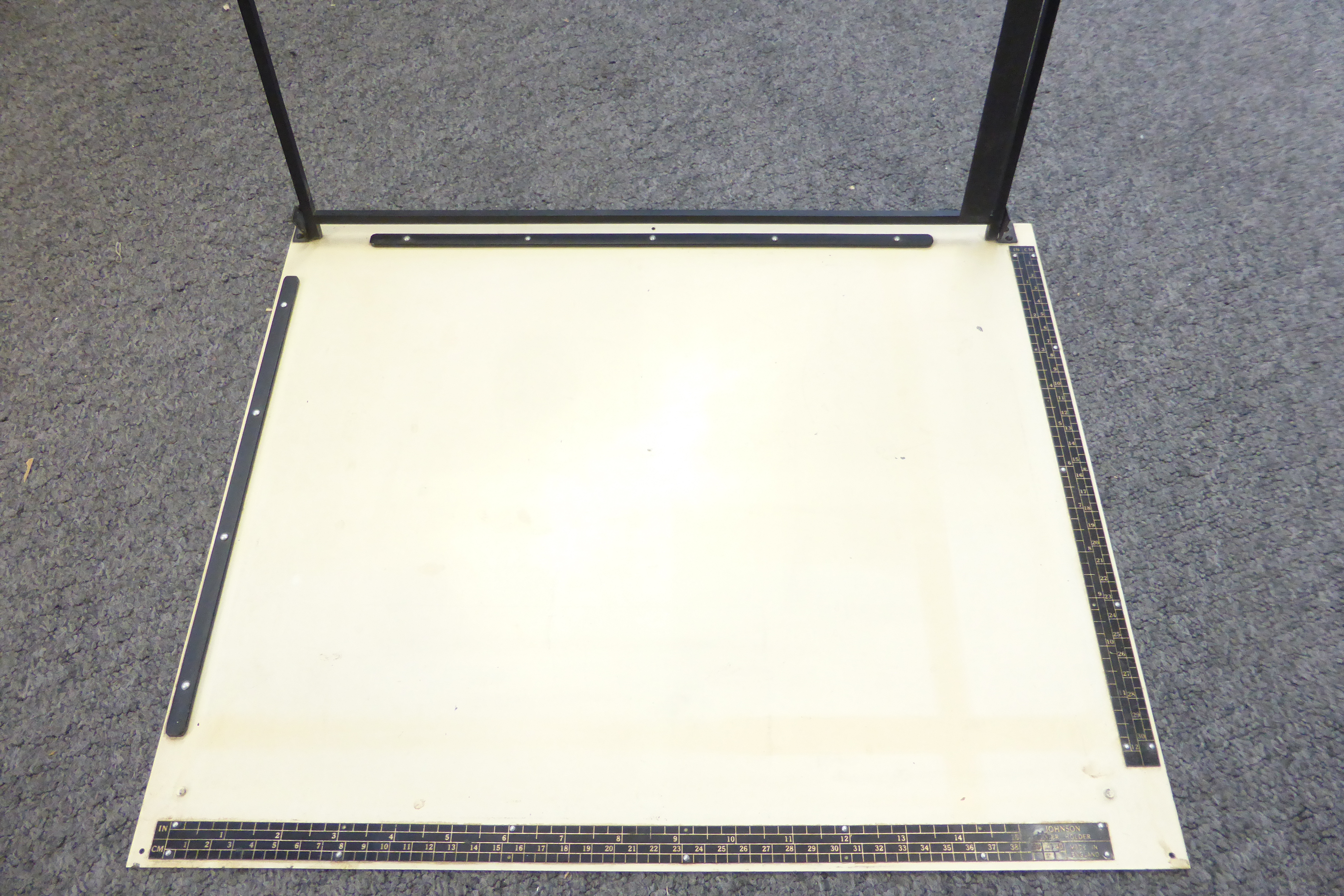 Johnsons Masking Frame 2-Blade Print Easel - Up to 12x16" - Image 4