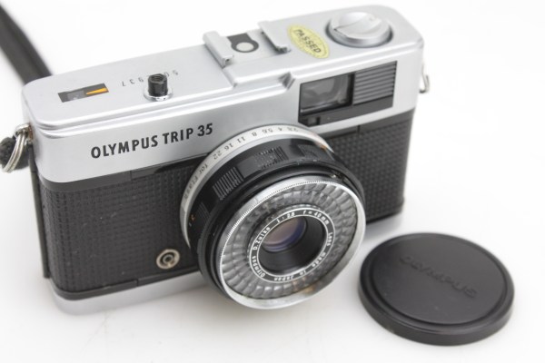 Olympus Trip 35 Compact 35mm Film Camera, 40mm f/2.8 Zuiko lens