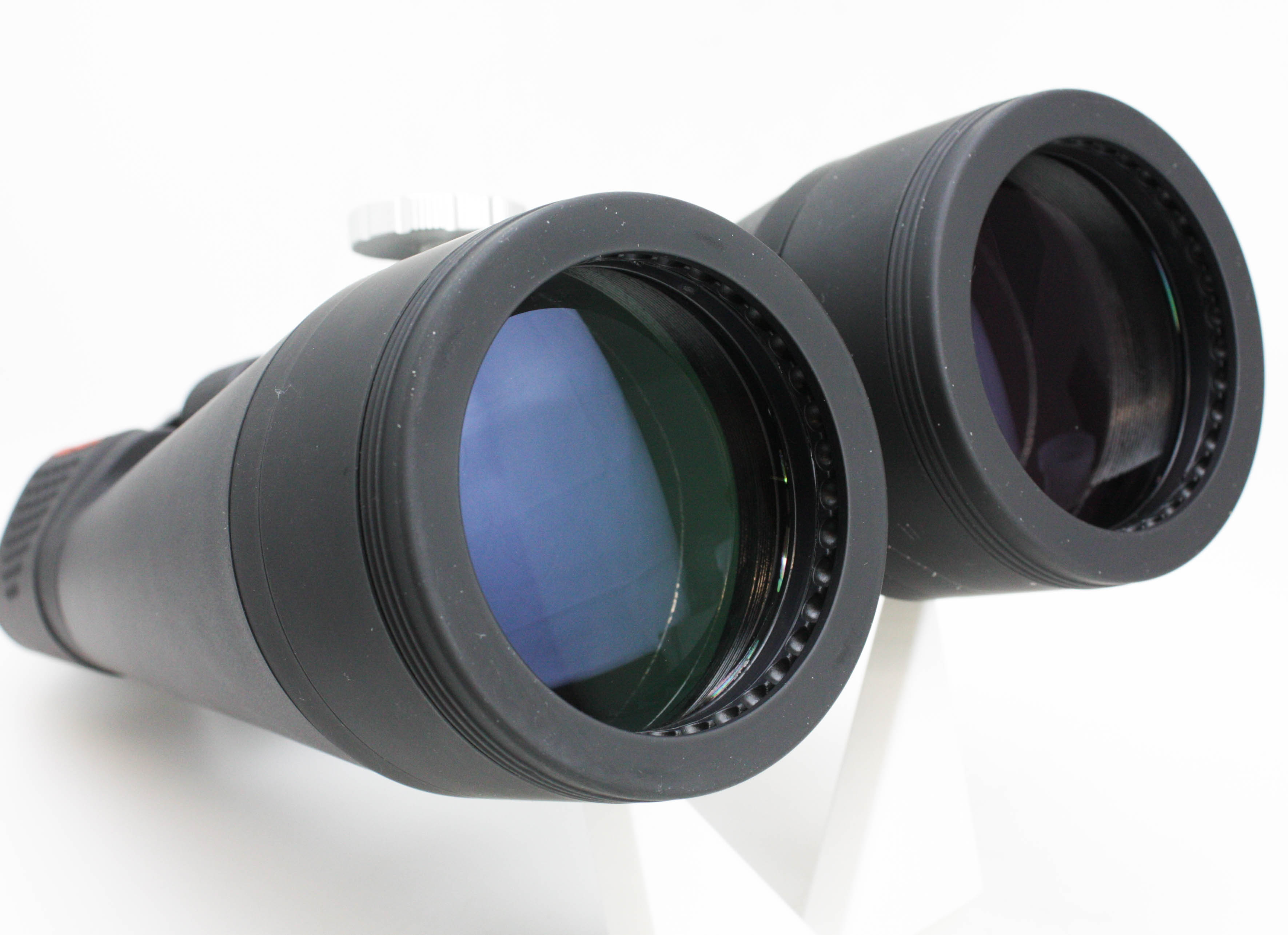 Celestron Skymaster 20x80 Astronomy Binoculars, with Case - Image 2