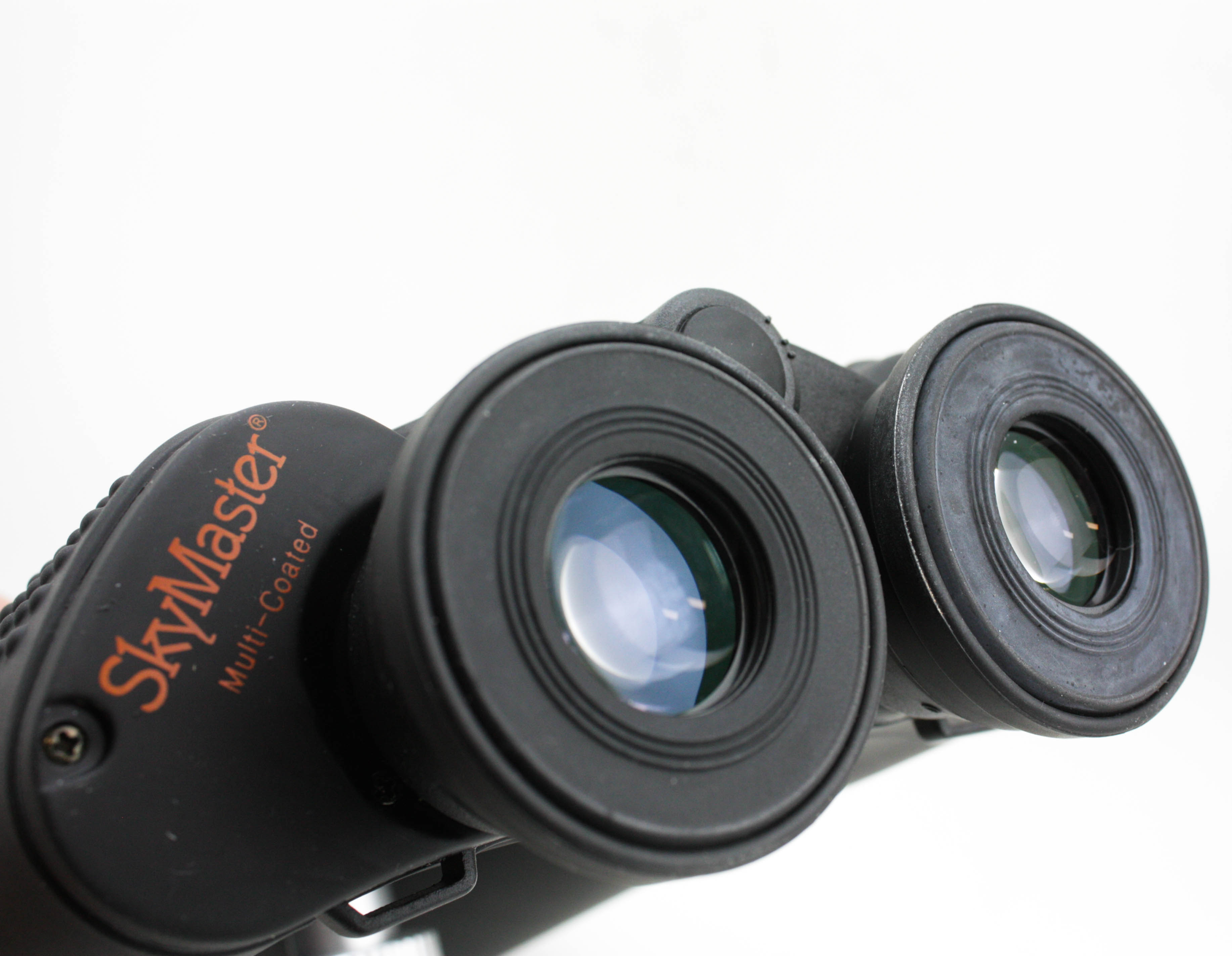 Celestron Skymaster 20x80 Astronomy Binoculars, with Case - Image 5