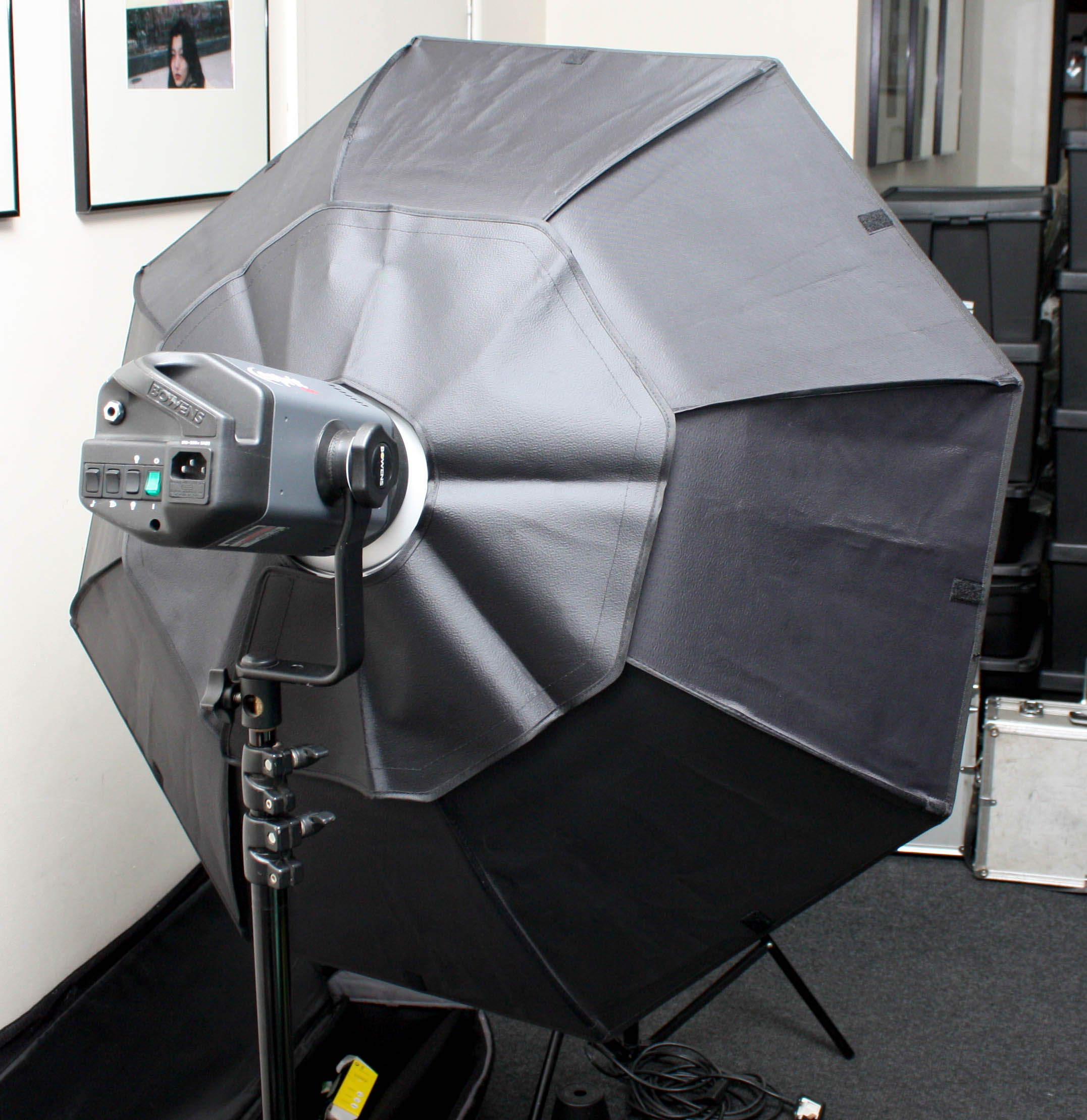 Bowens Esprit 500 2-Head Octa Softbox / Brolly Flash Kit in Roller Case - Image 5