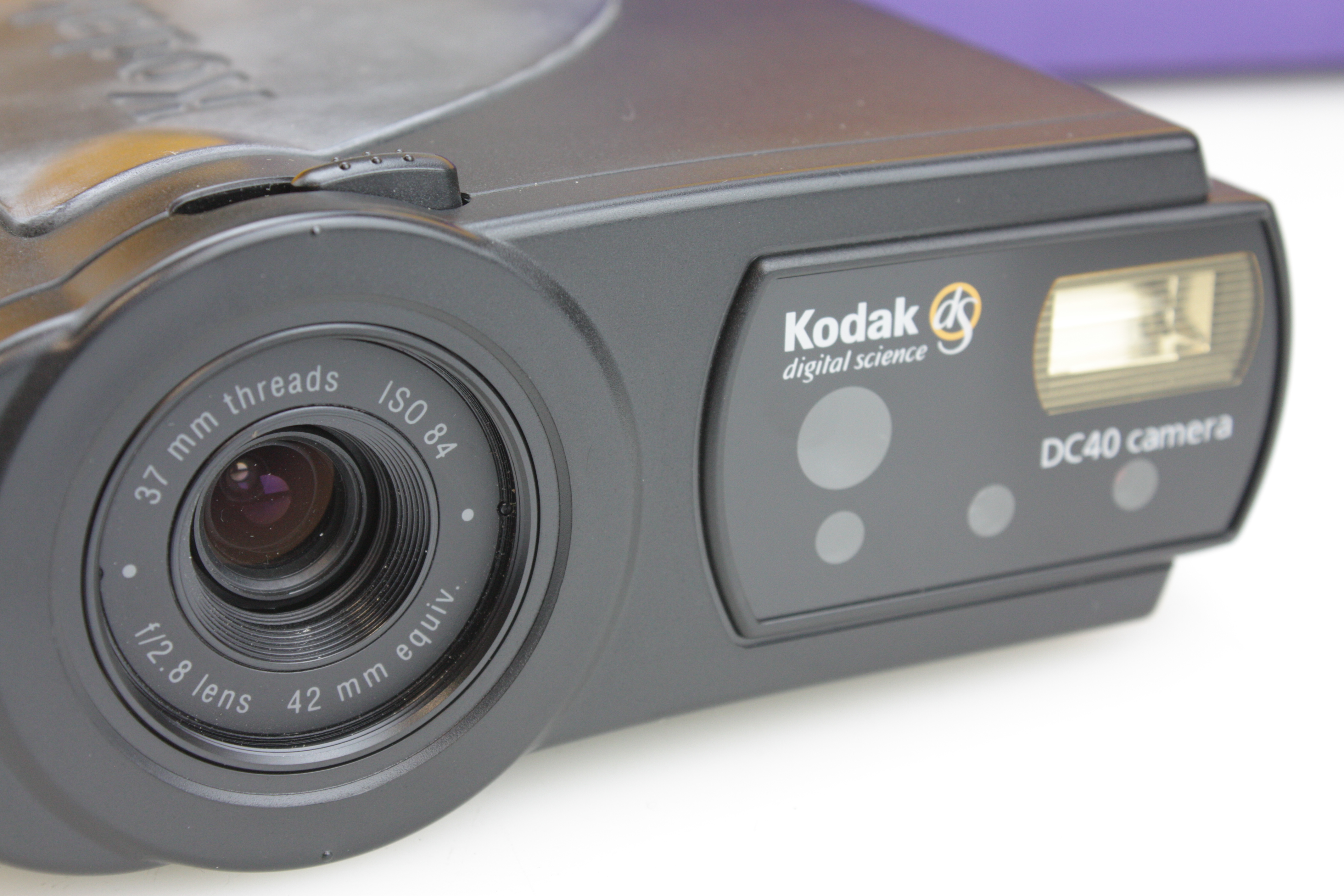 Kodak DC40 Digital Camera 0.4 Megapixel Sensor VGA CCD - Early Digital Camera - Image 3