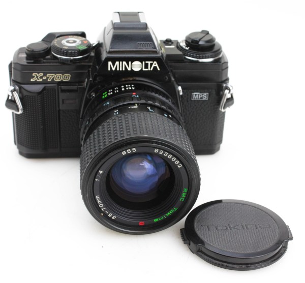 Minolta X-700 35mm Film Camera & Tokina 35-70mm Zoom Lens